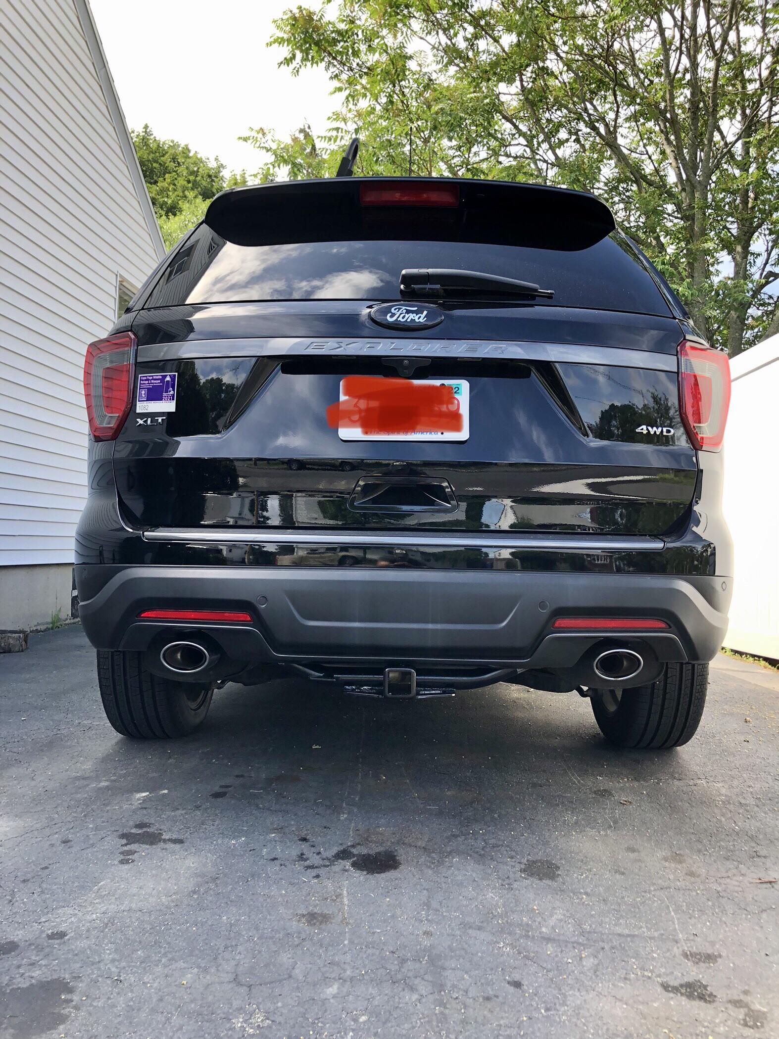 Trailer hitch install. r/FordExplorer