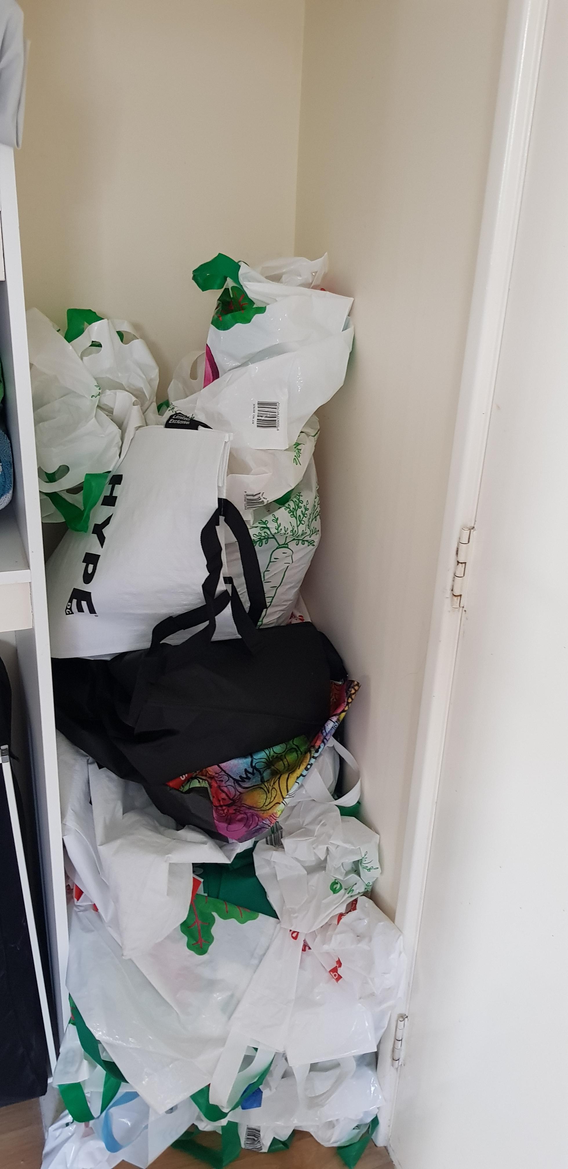 Super happy we only use recycleable plastic bags now... r/perth