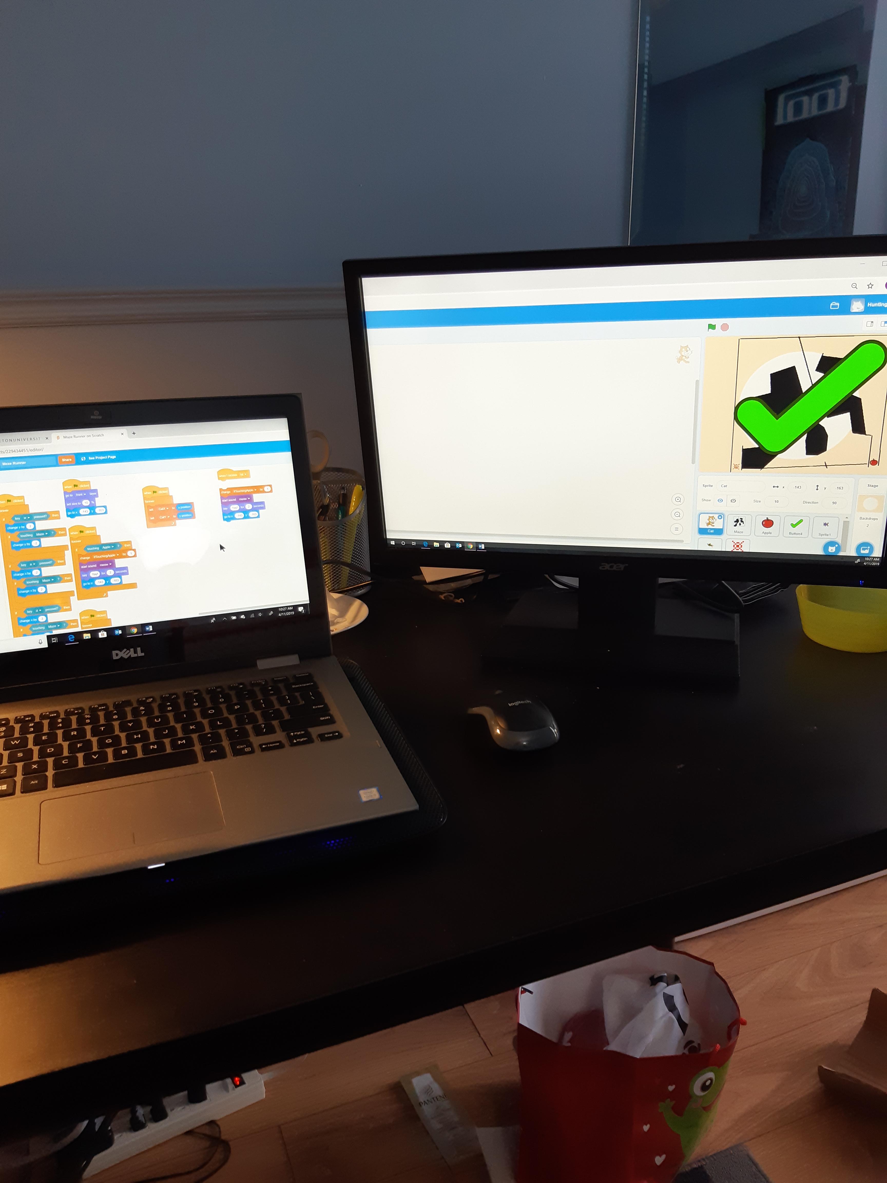 Everyone knows this is tye superior setup r/ProgrammerHumor
