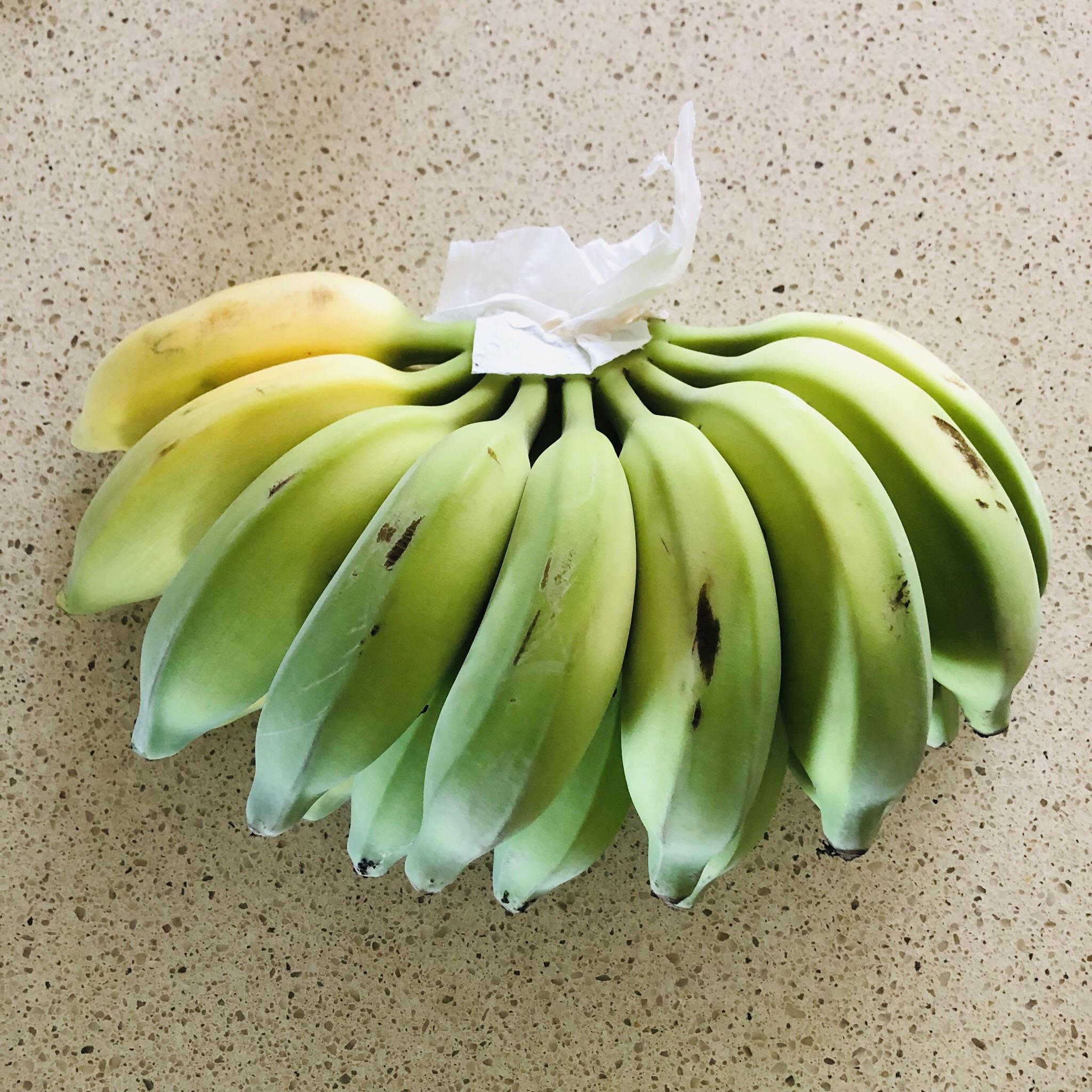 Bunch of bananas from the neighbors!!!! r/brisbane