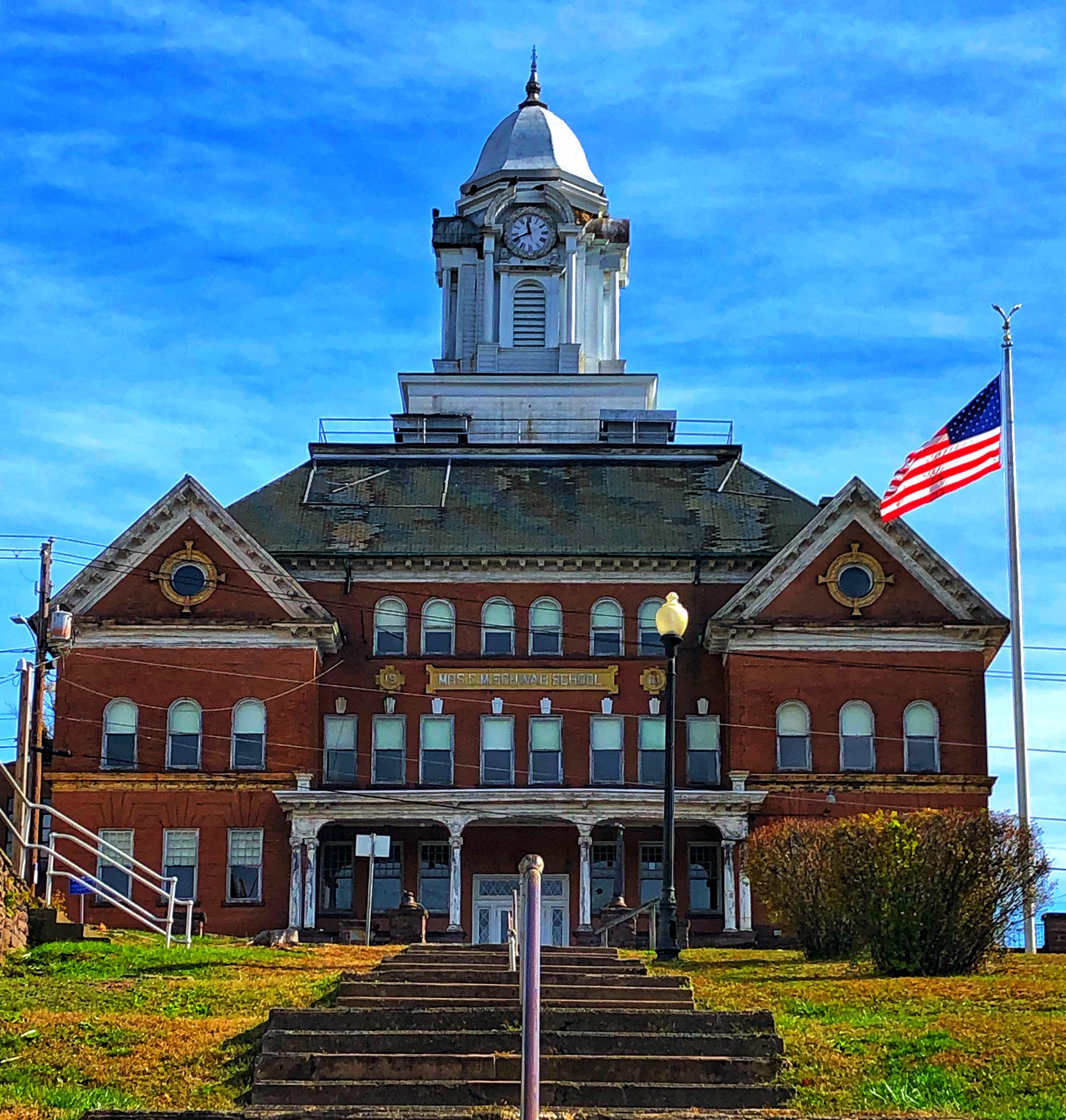 I thought this was the City Hall; turns out it’s the high school in