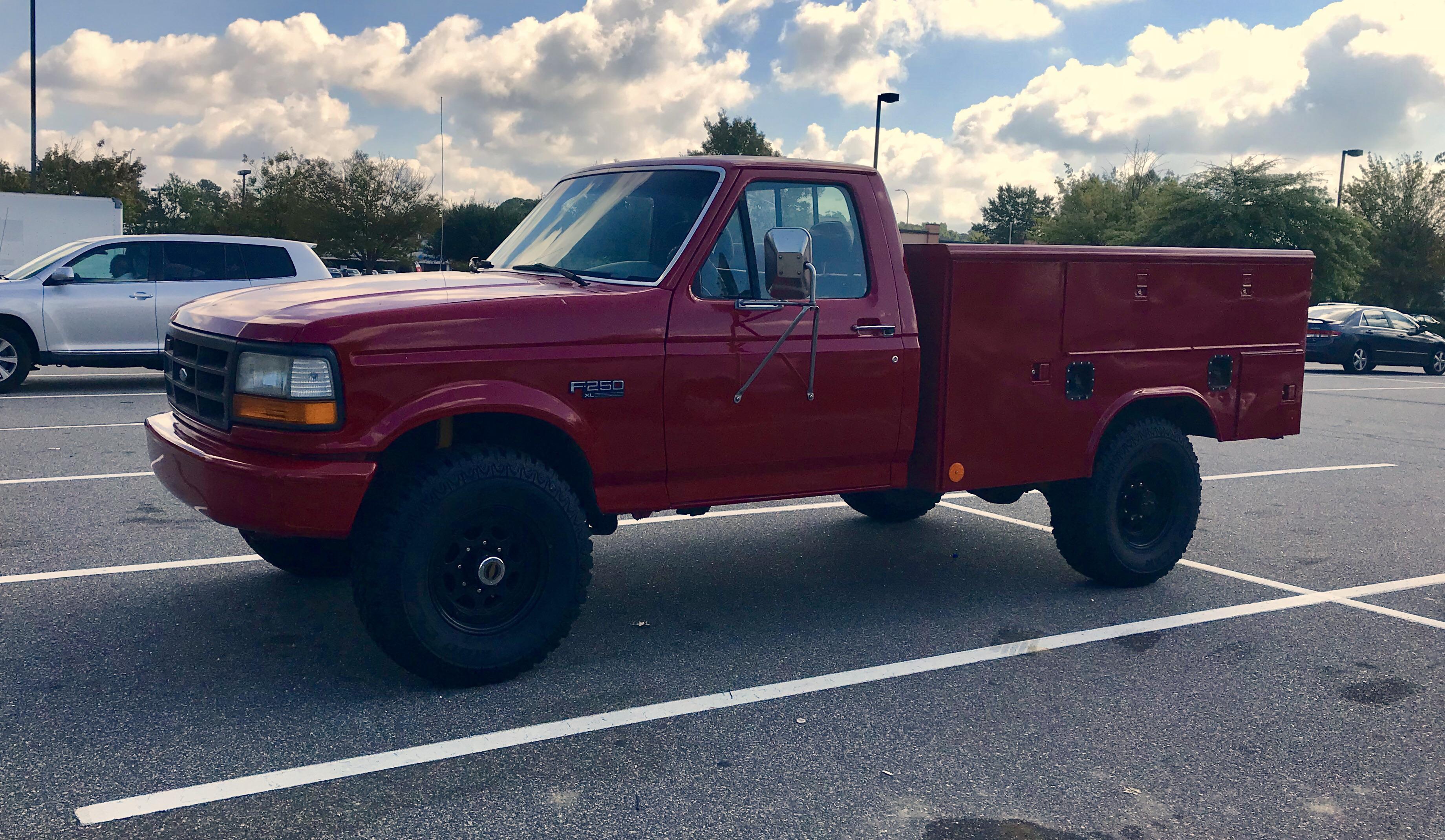 Awesome F250 work truck spotted in Home Depot parking lot [OC] Trucks