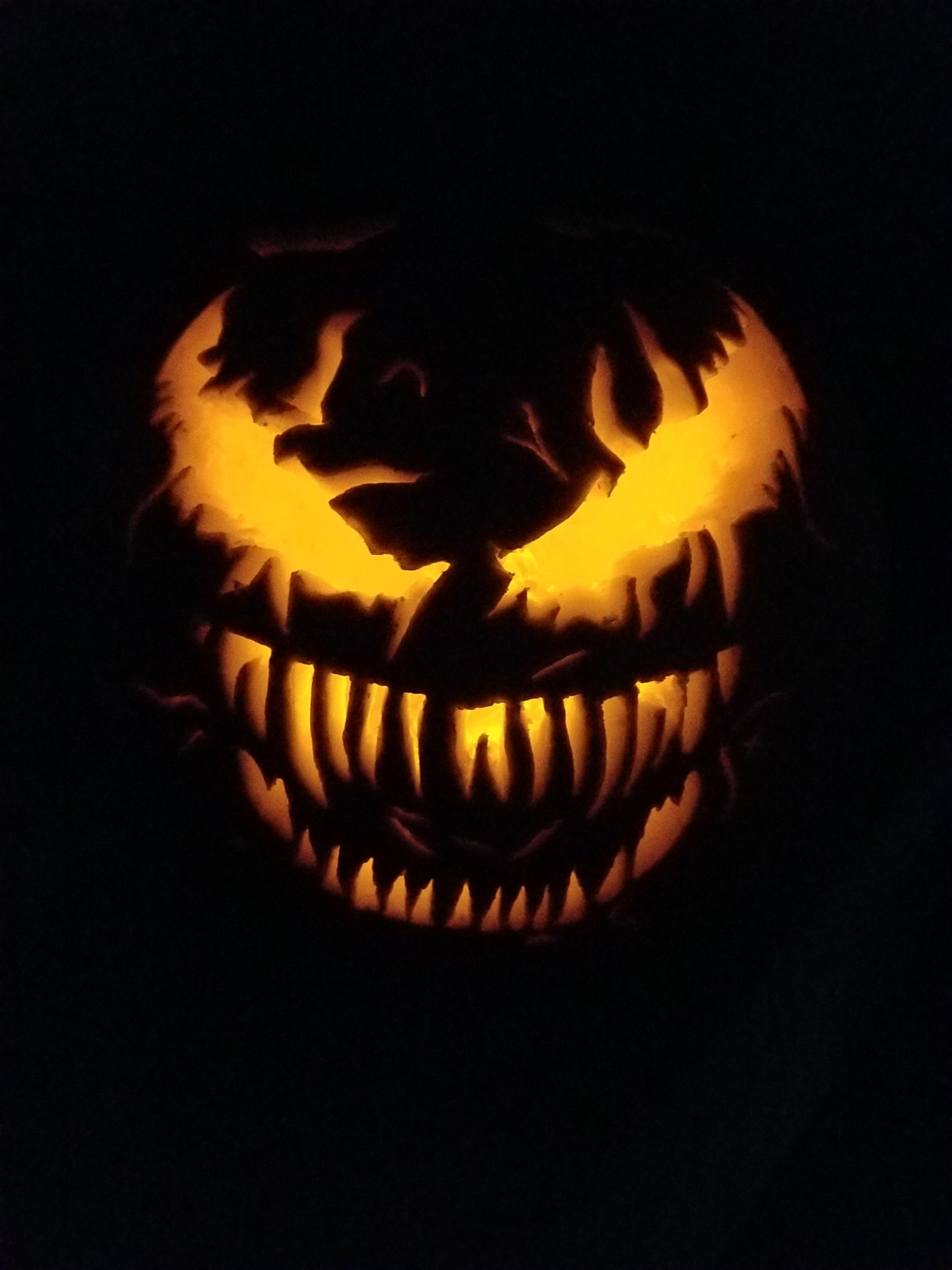 Venom/Carnage pumpkin carving. r/halloween