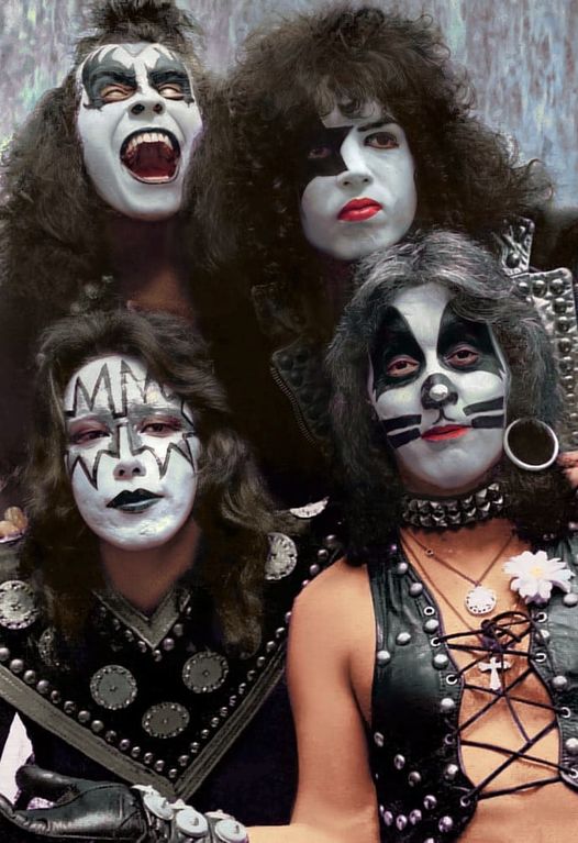 McGrawHill Waterfall Tunnel 142, West 49th Street Manhattan, New York