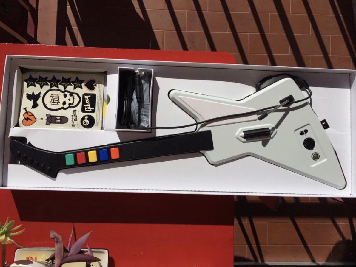 Xplorer kiosk guitar? r/GuitarHero