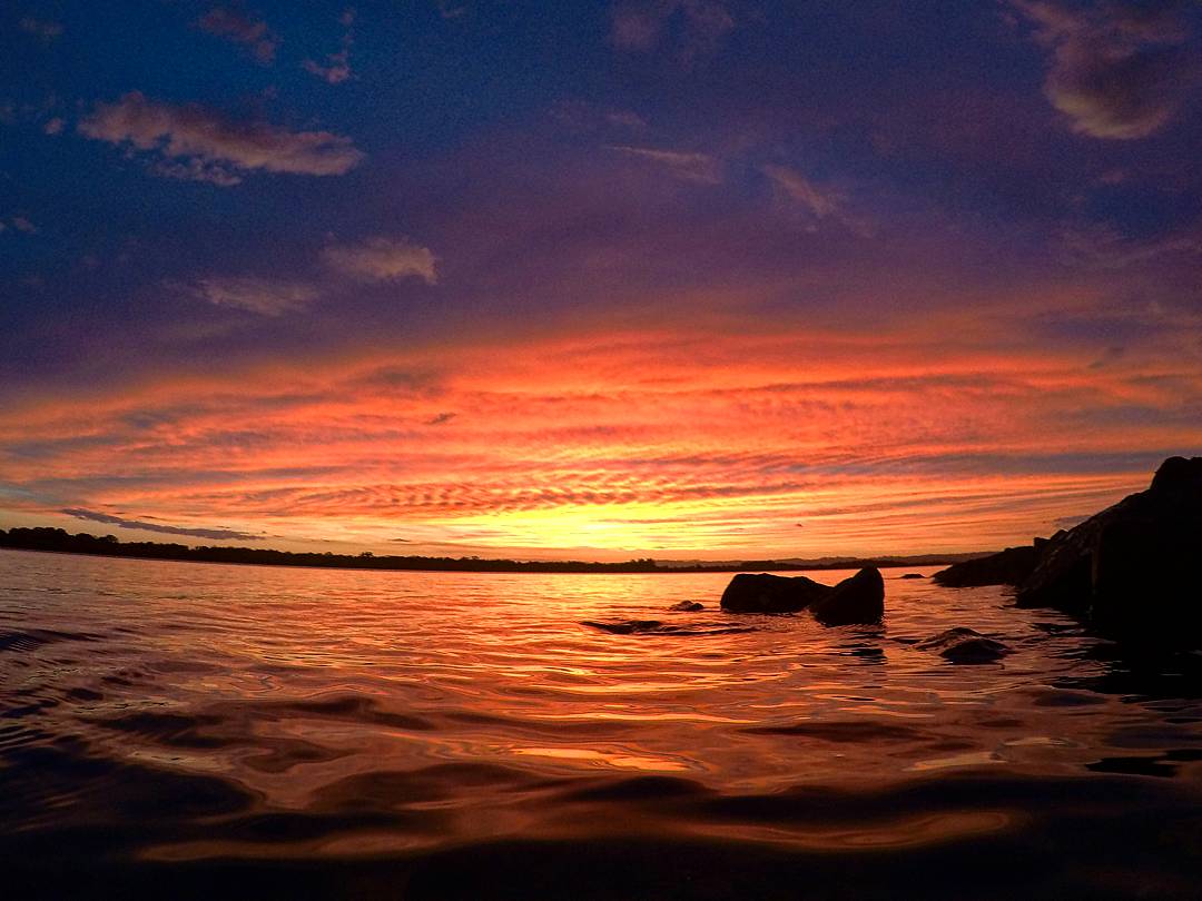 Sunset in Queensland, Australia (1080x810) [OC] r/waterporn