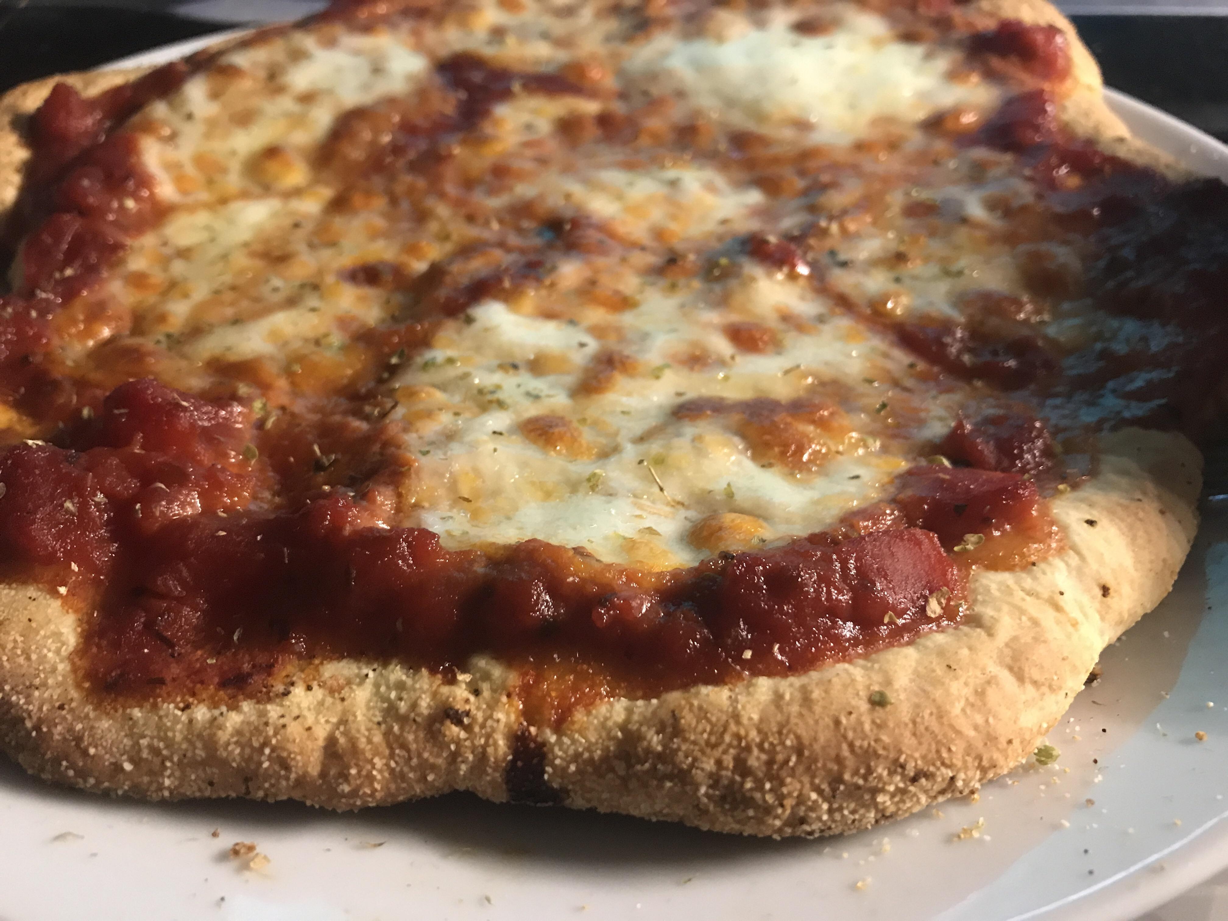 Some late night Pizza I made after my nightshift r/Pizza