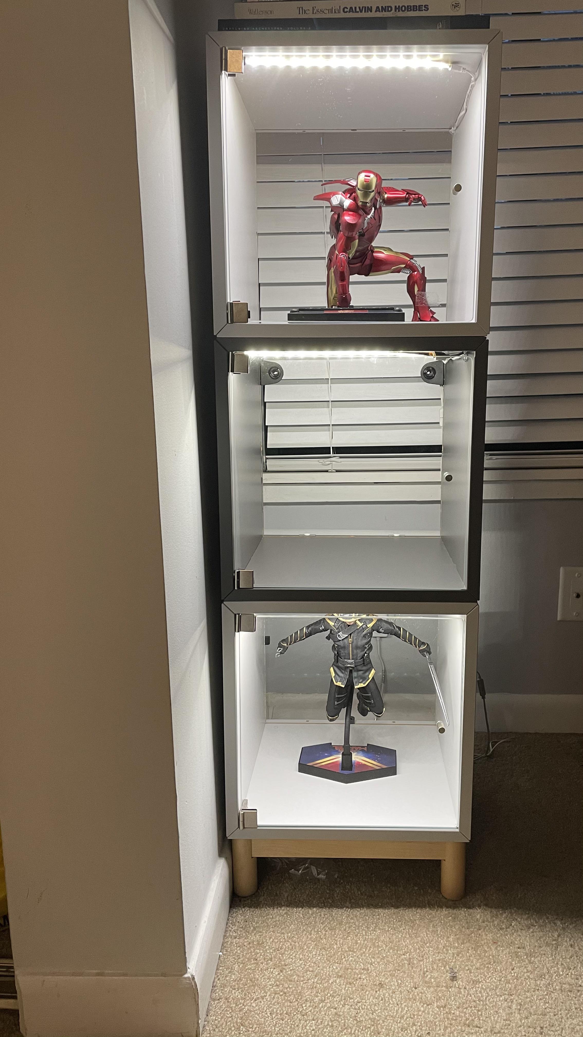 For those curious about other displaying options for hot toys besides