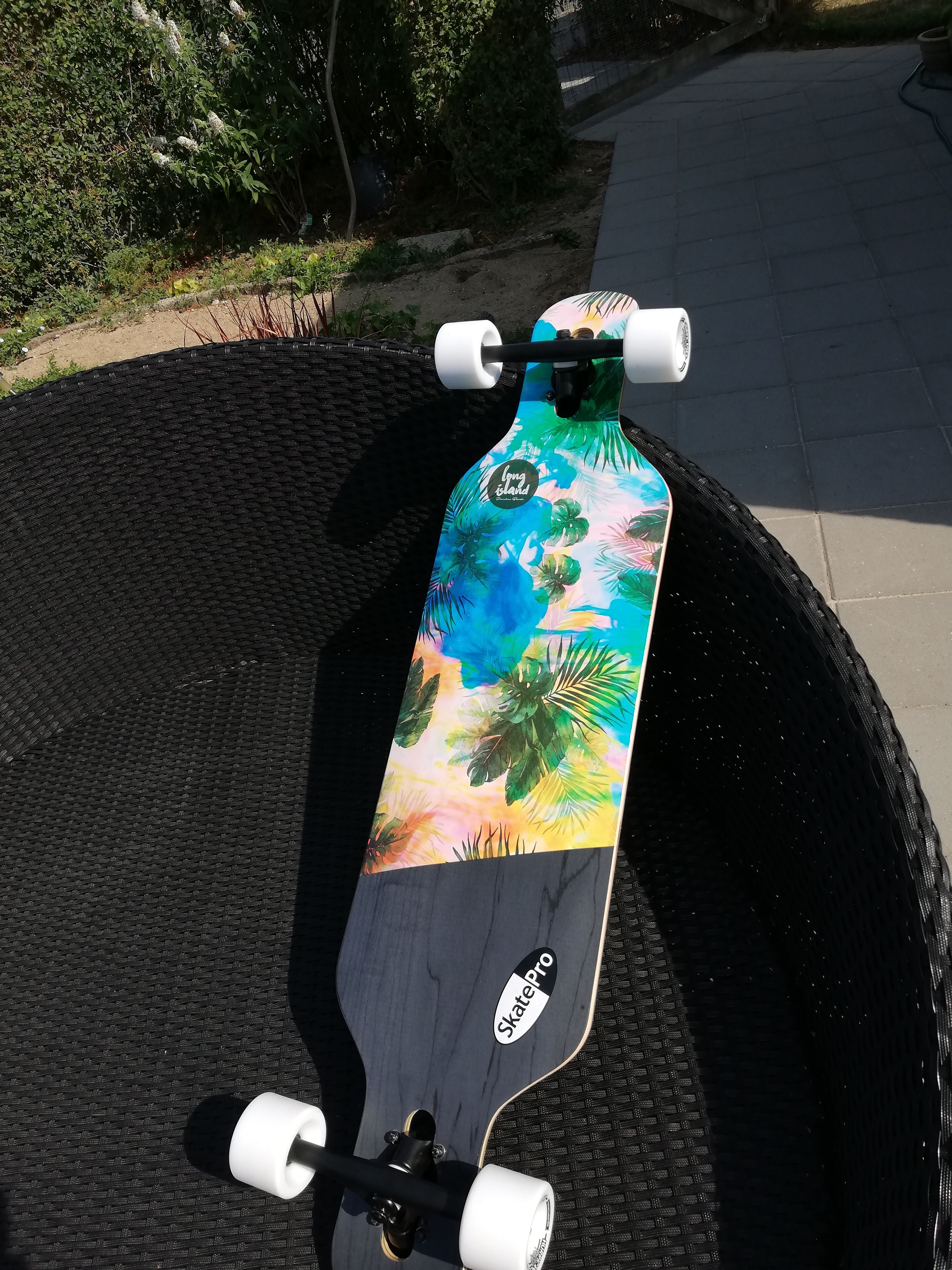 My first longboard finally arrived D r/longboarding