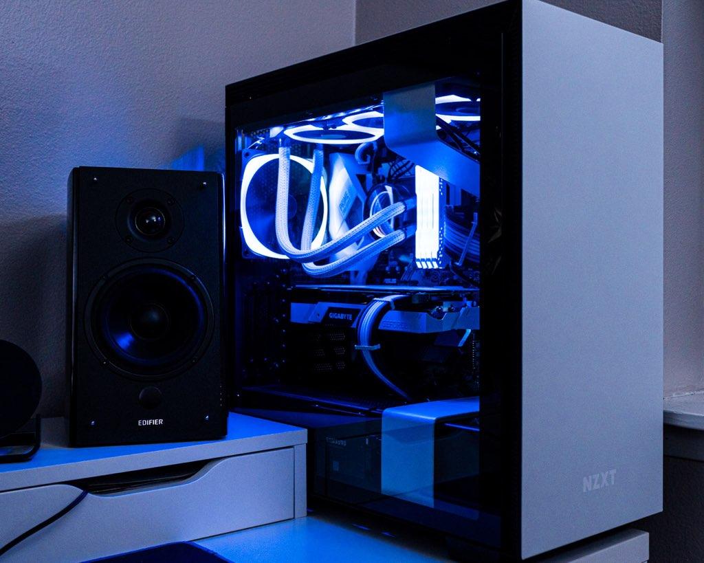 Nzxt H710 Build