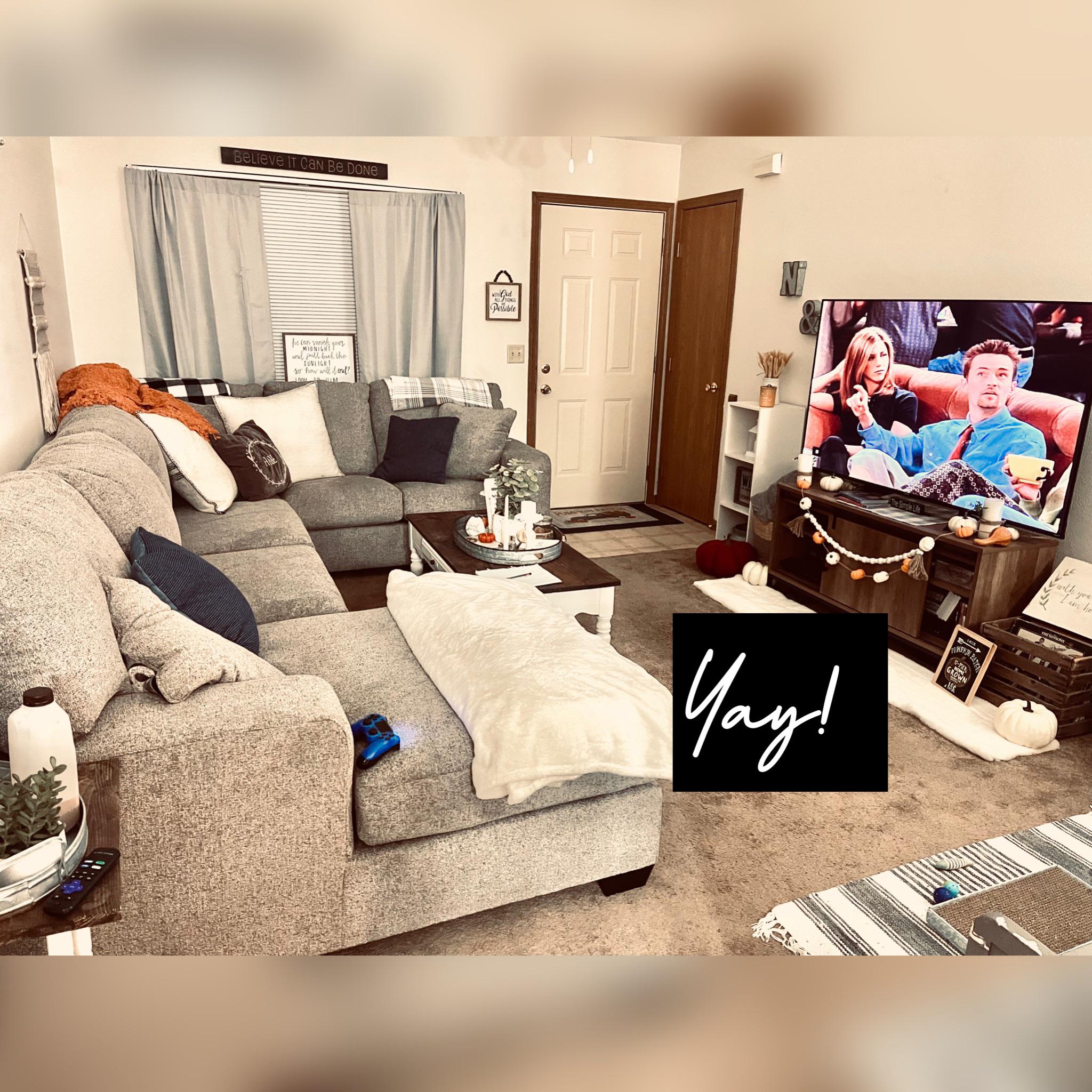 New couch, I hate all these old pillows😩 what should I get?? Trying to