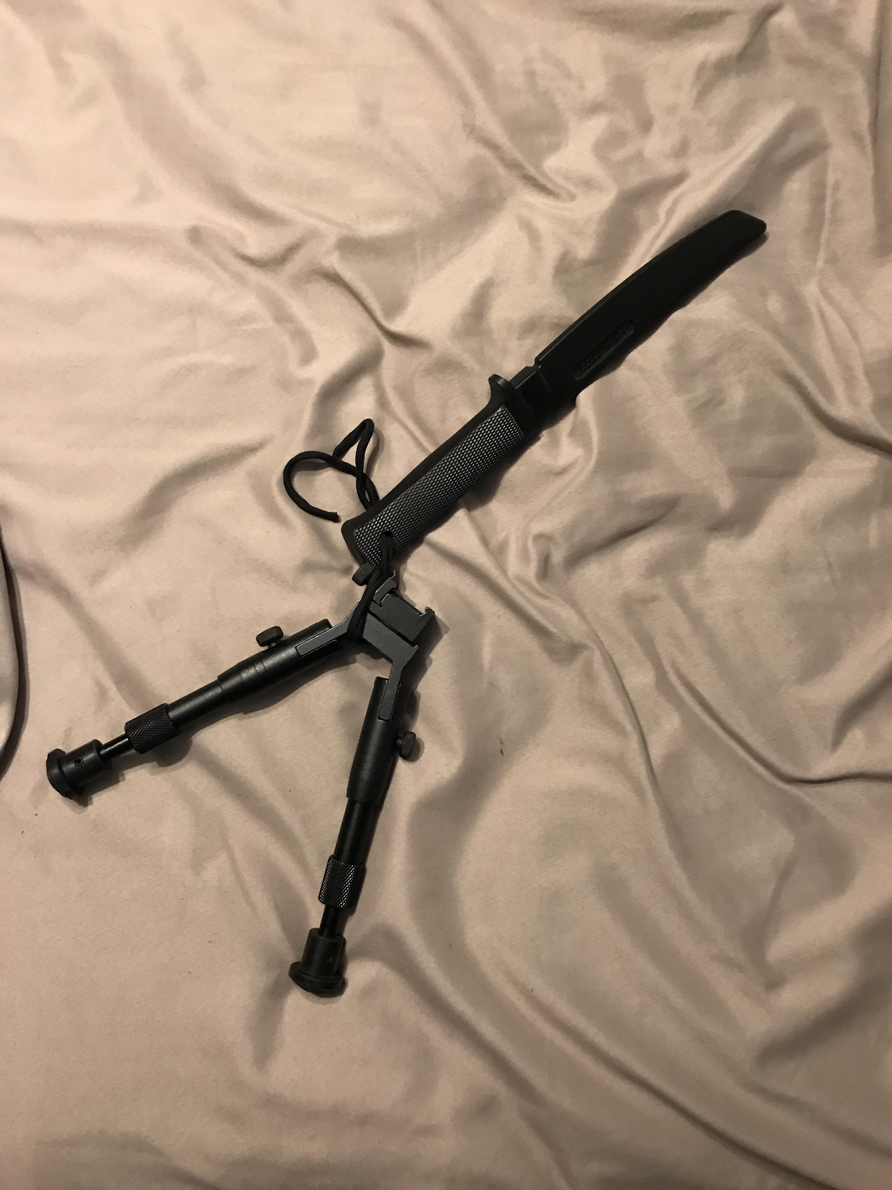 C100 trainer knife battlefield_4