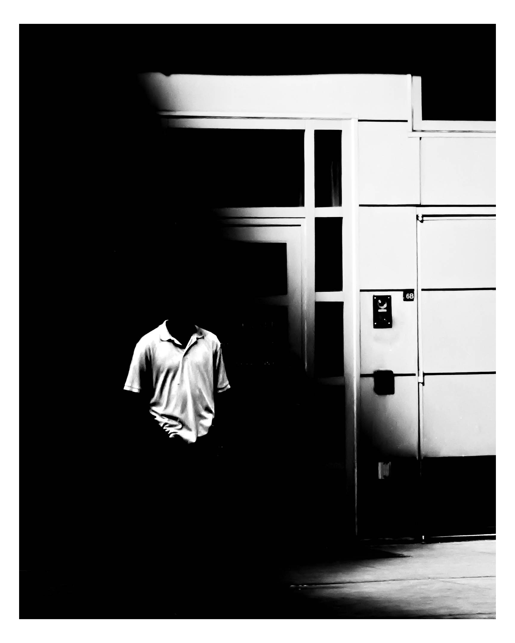 invisible man r/Sizz