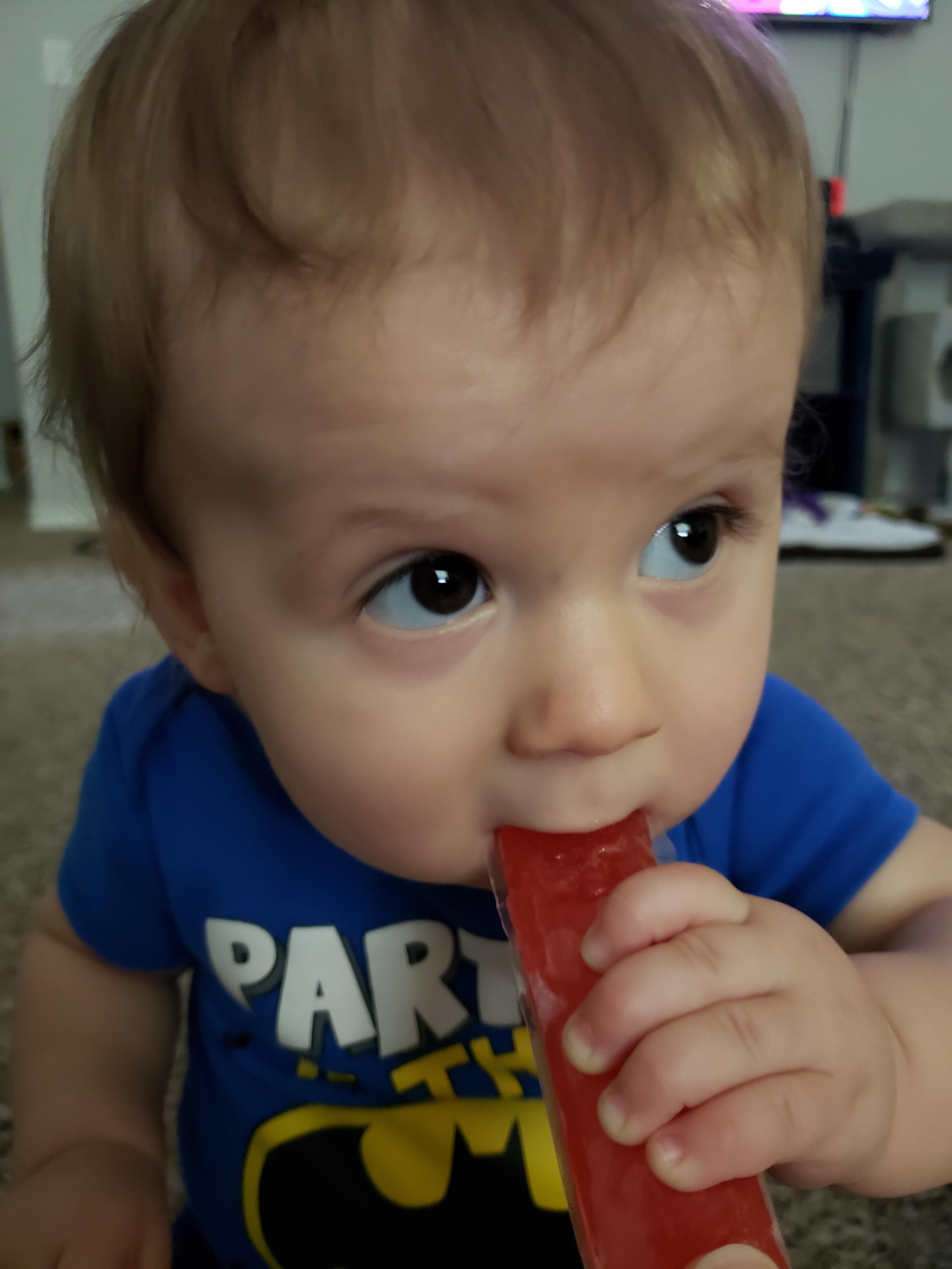 We had ice pops today r/cutekids
