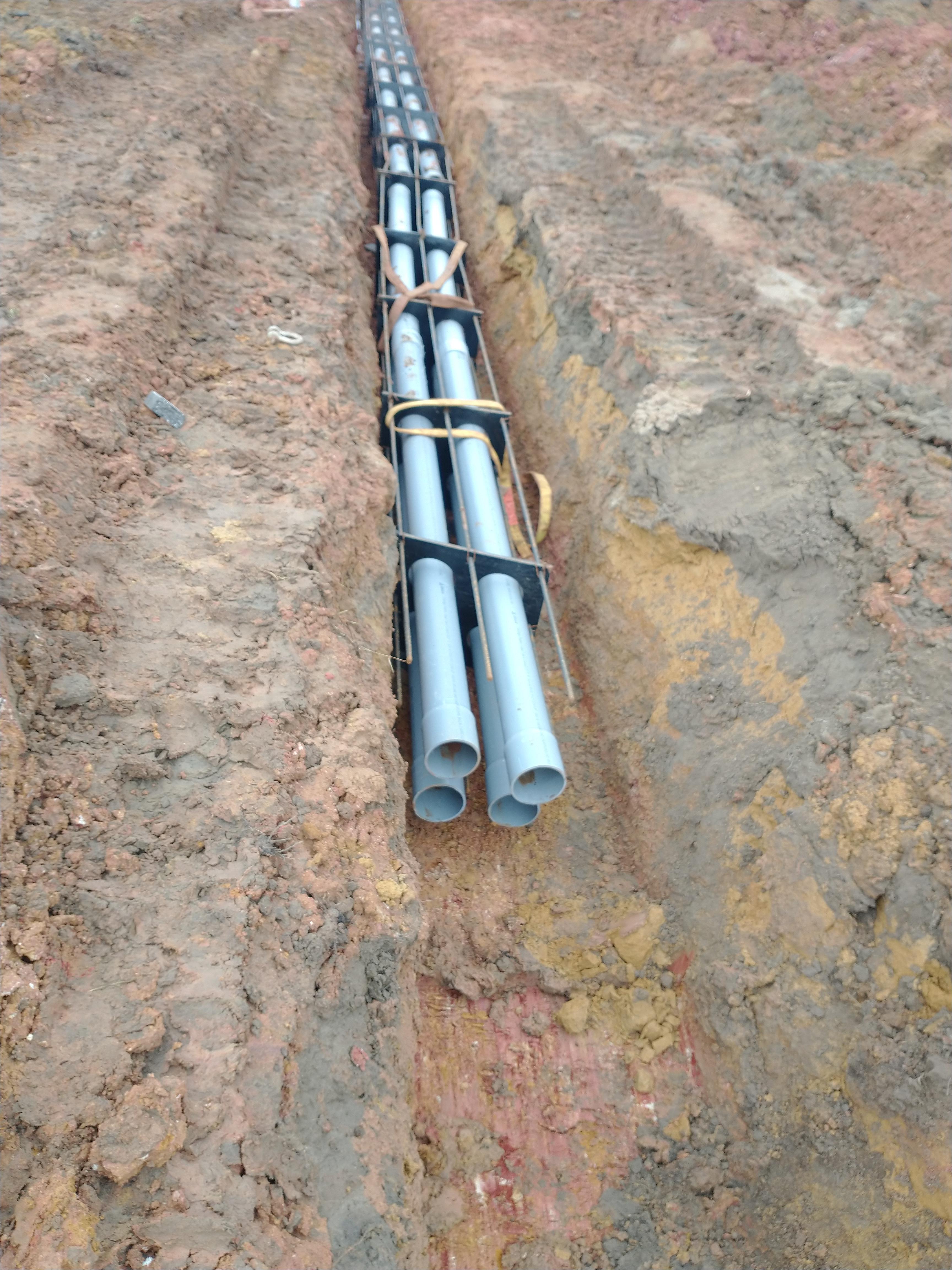 anyone else love running duct bank through mud and slush r/electricians