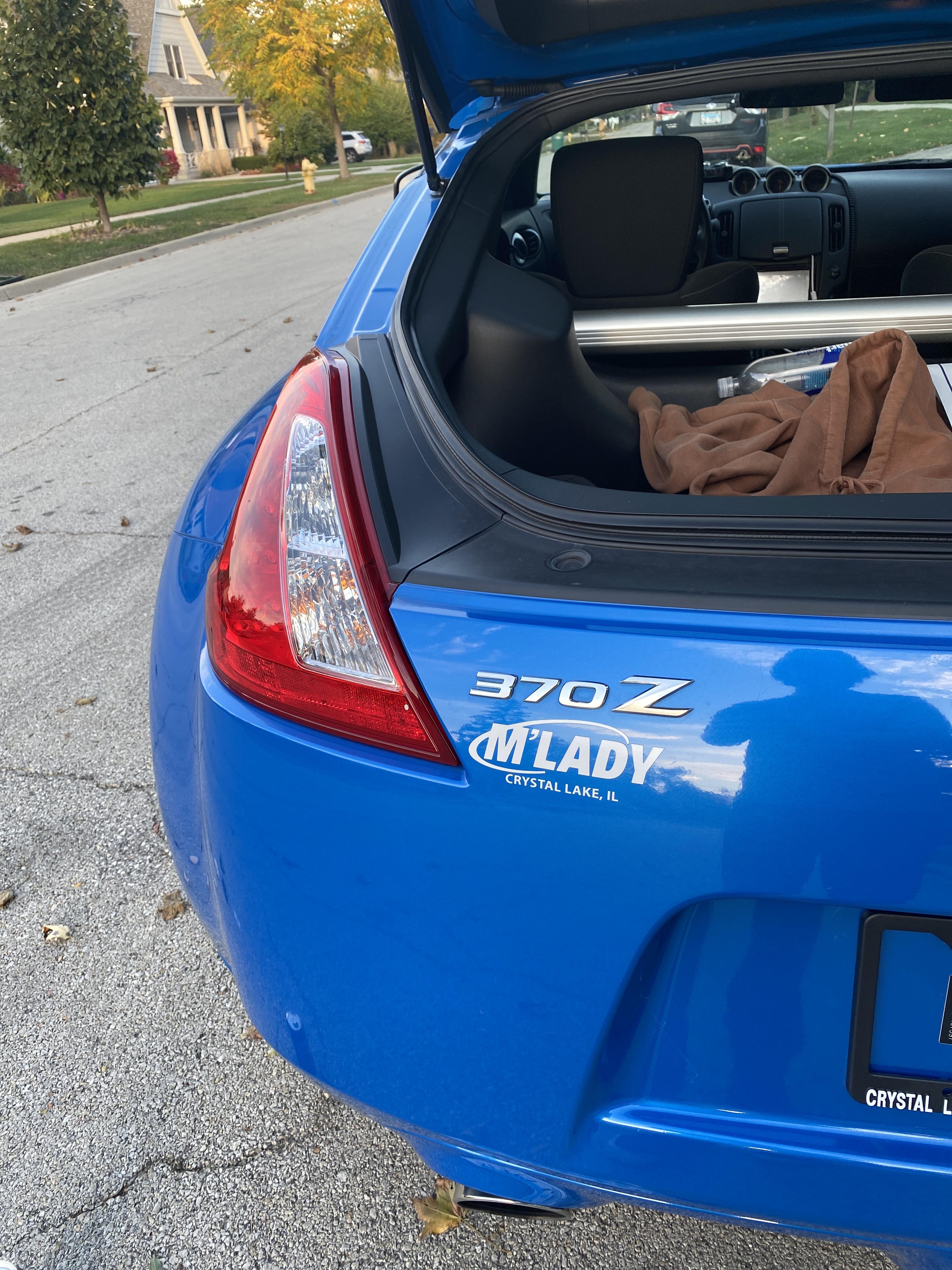 Removing dealer decals? Best way to remove? r/370z