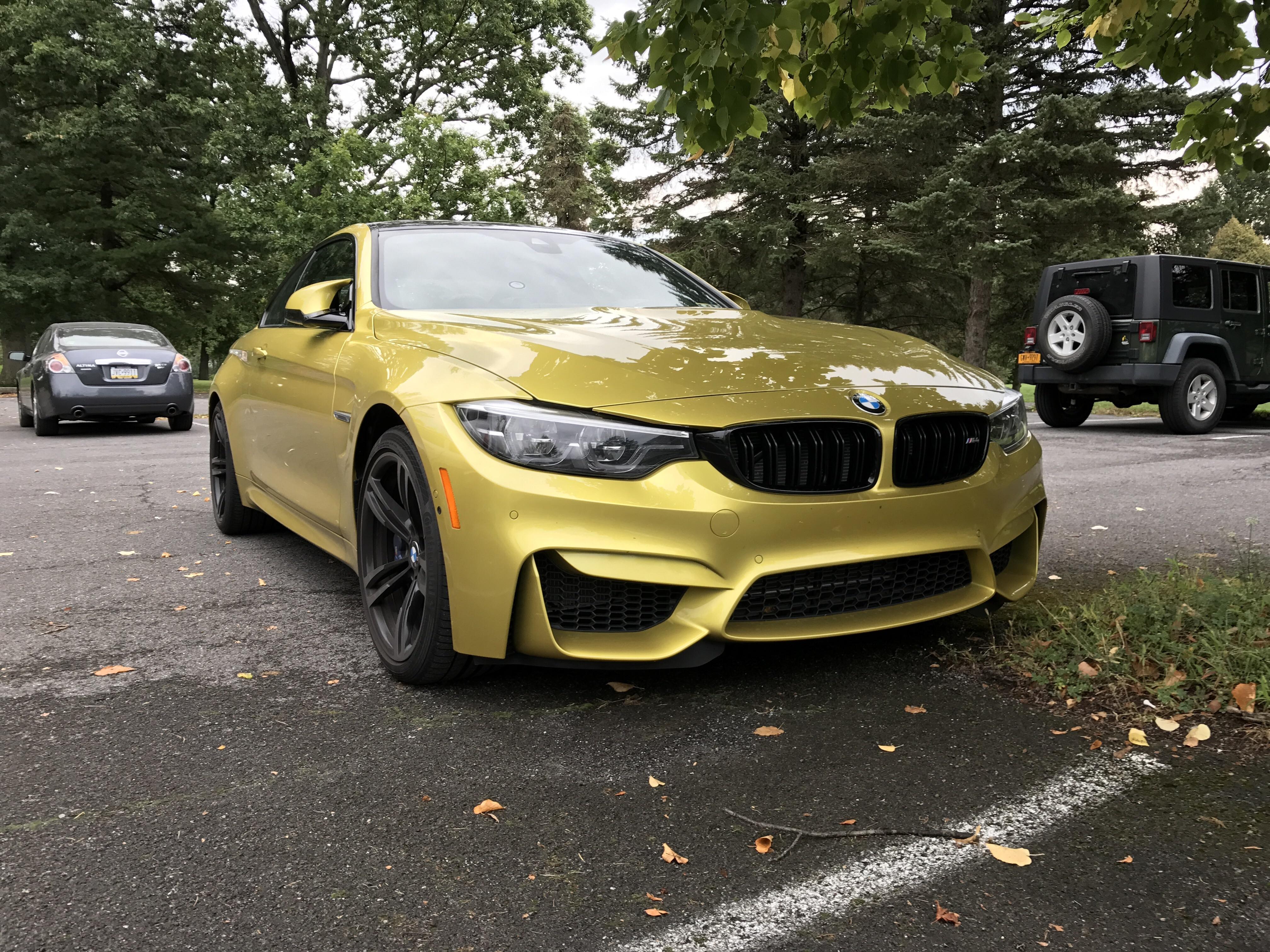 M4 I spotted today playing golf 🏌 License plate was [CPT•M4] r/BMW