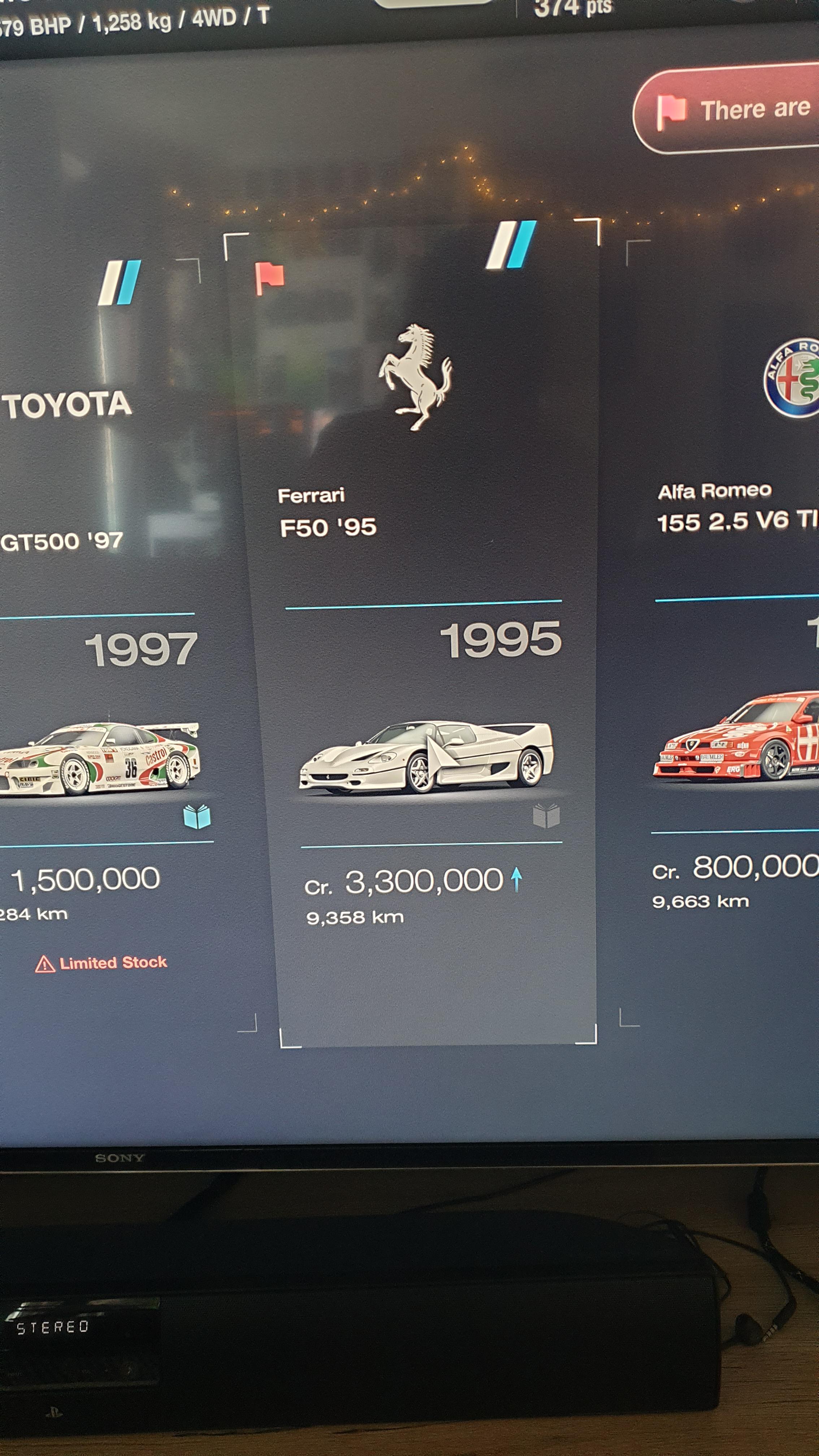 GT7 Legend Cars, what does the blue arrow mean? r/granturismo