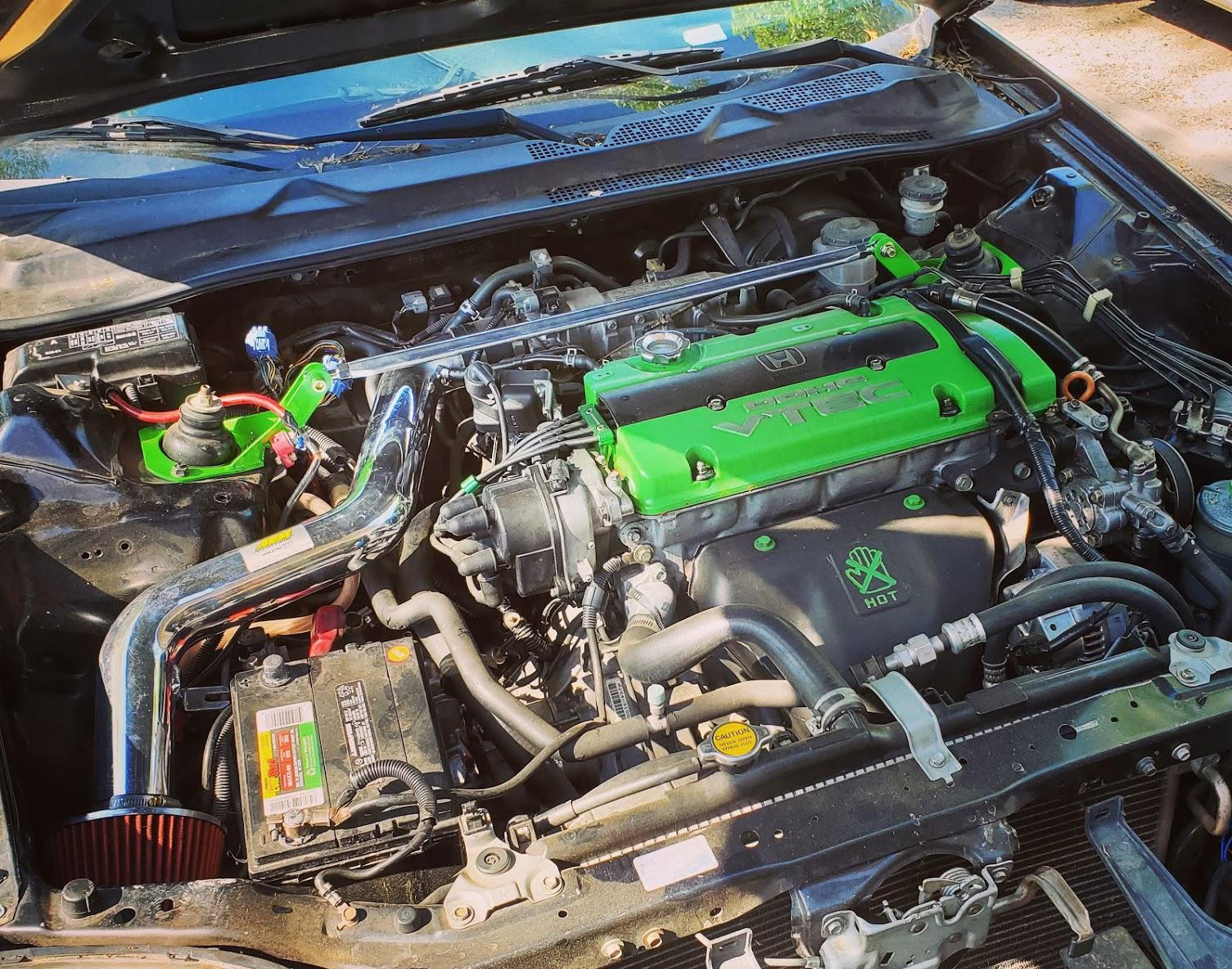 Installed a strut bar(painted to match) and polished my intake shiny