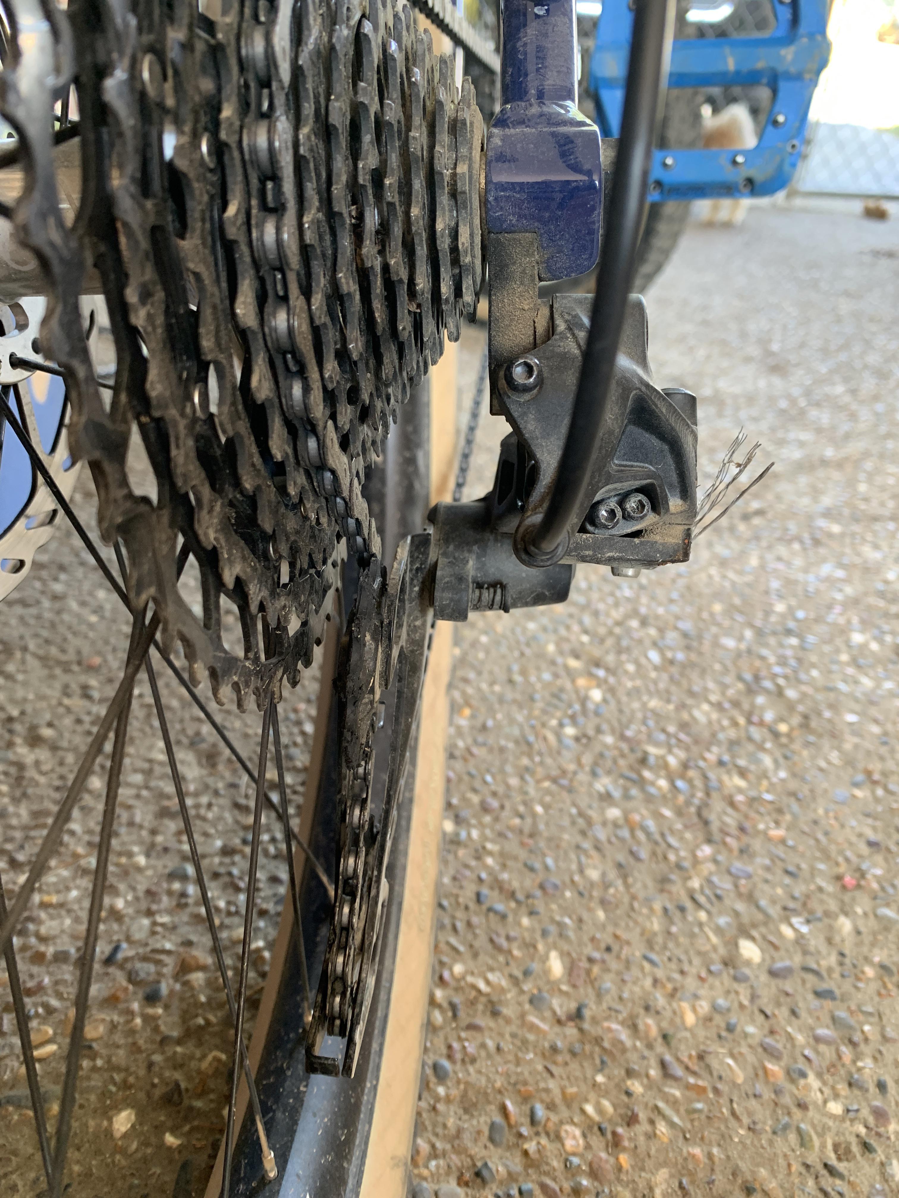 New picture of bent derailleur. The hanger looks like it’s straight to