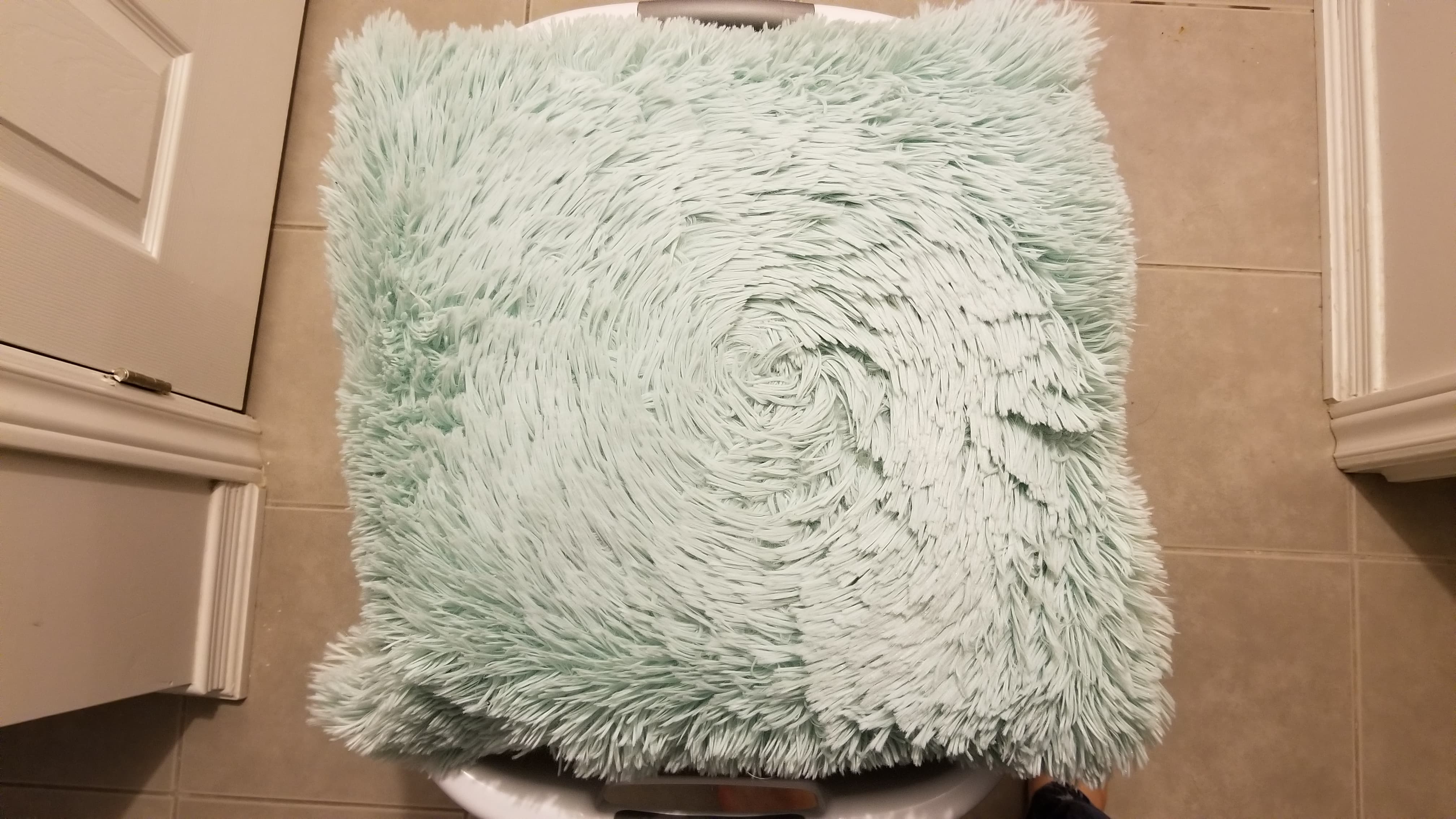 The way this pillow came out of the dryer r/mildlyinteresting