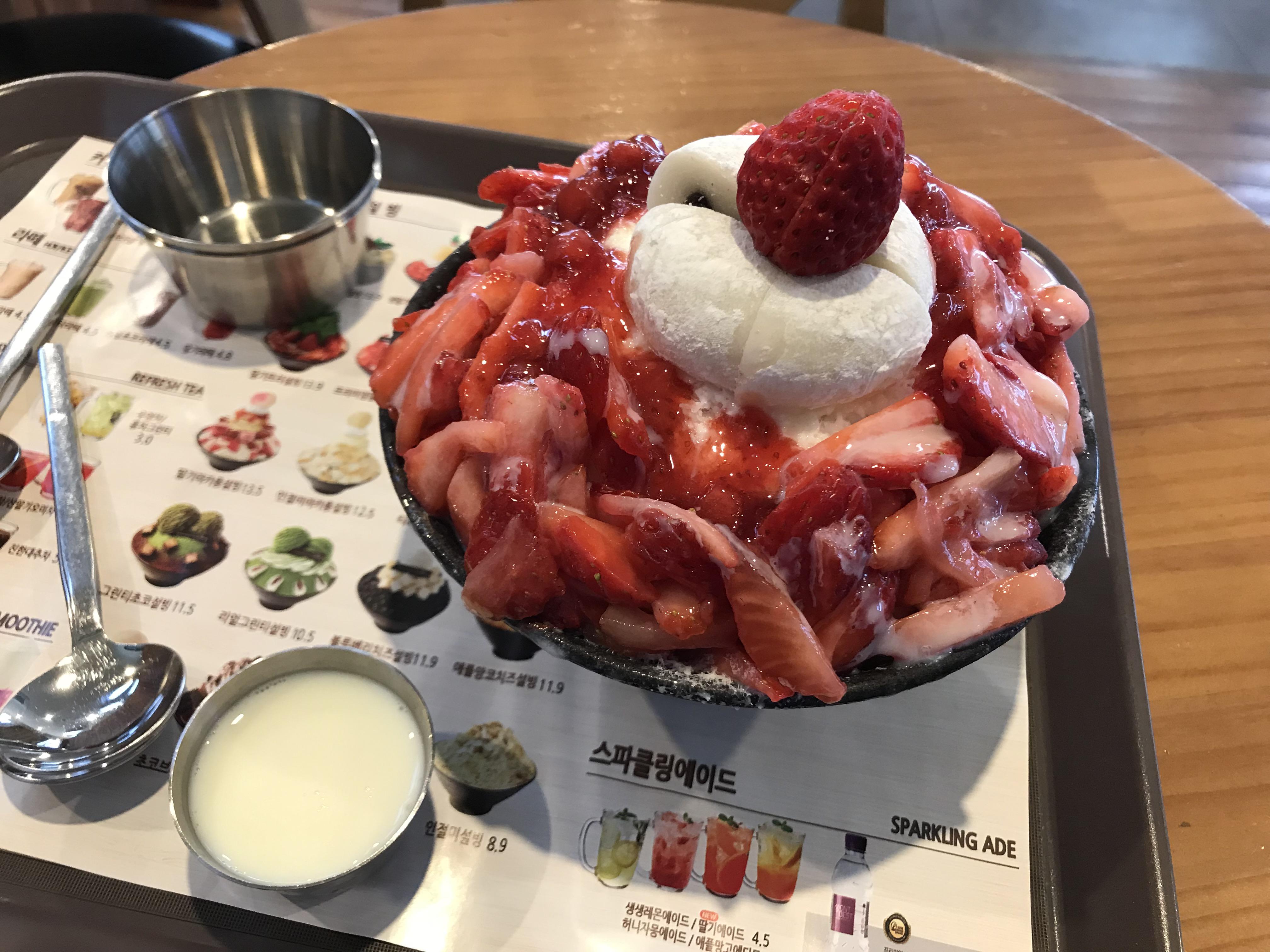 [I ate] Bingsu, a korean traditional dessert. r/food
