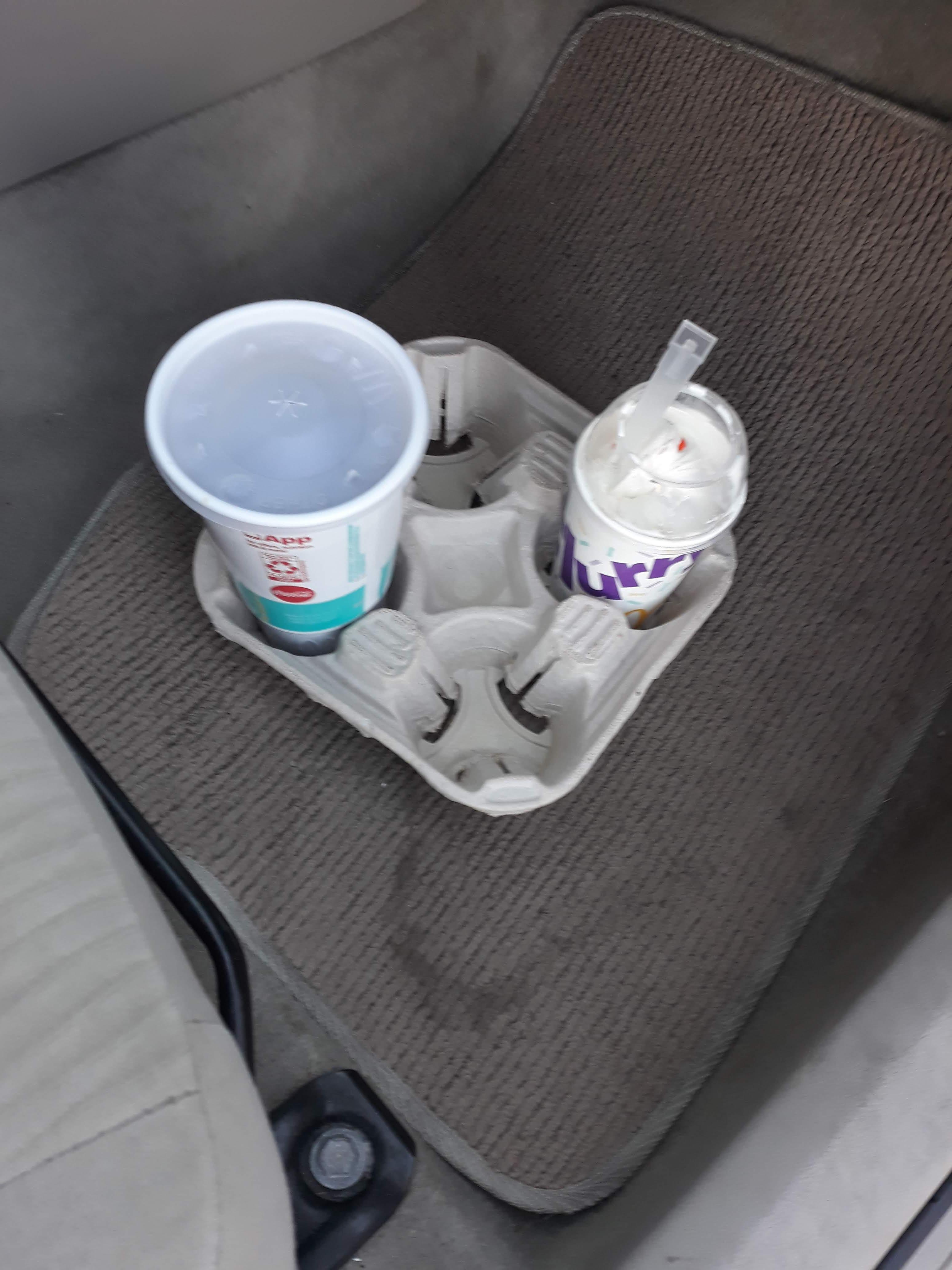 Placing drinks in the car r/doordash