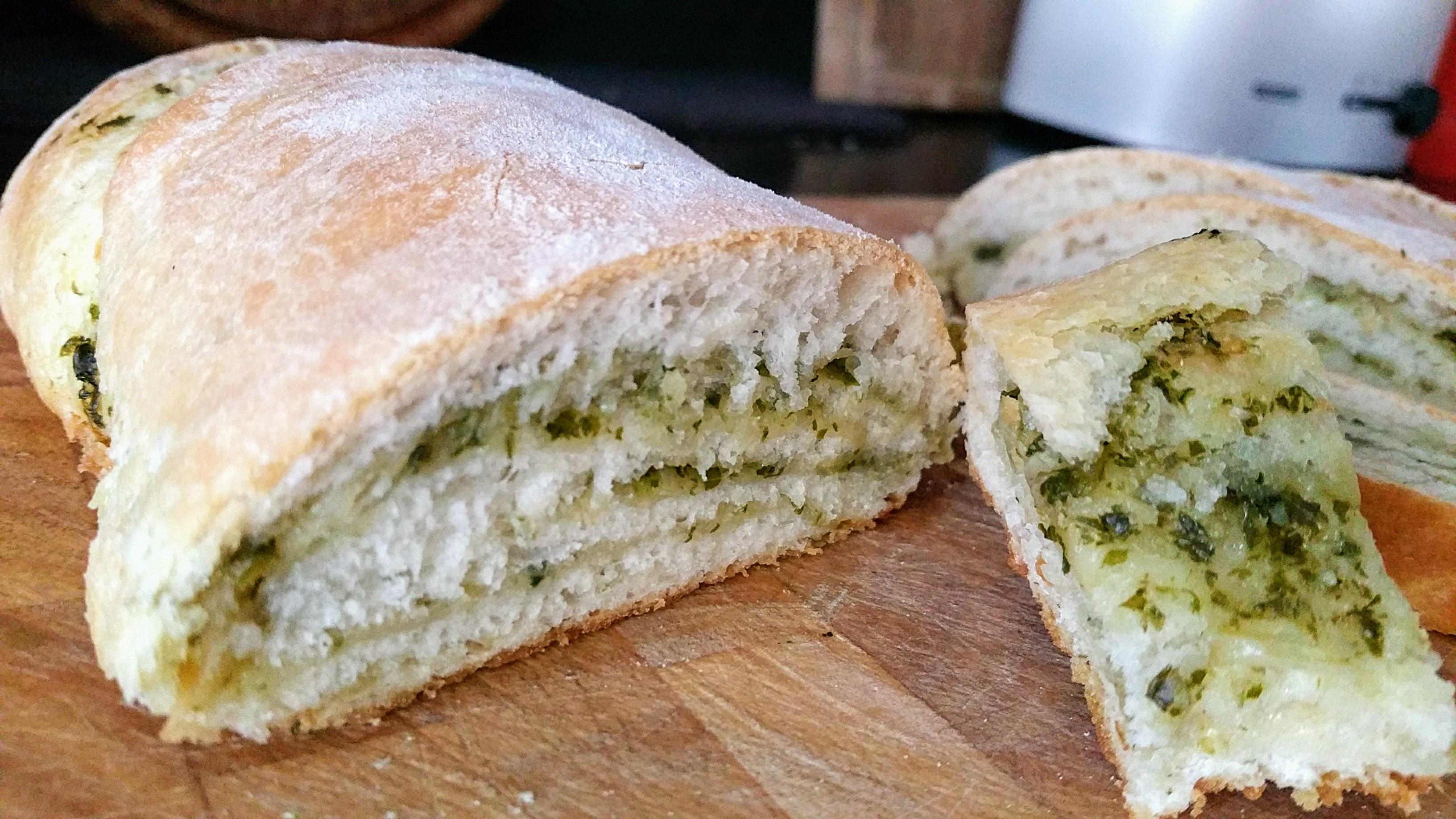 [homemade] white bread with garlic, basil and parmesan filling r/food