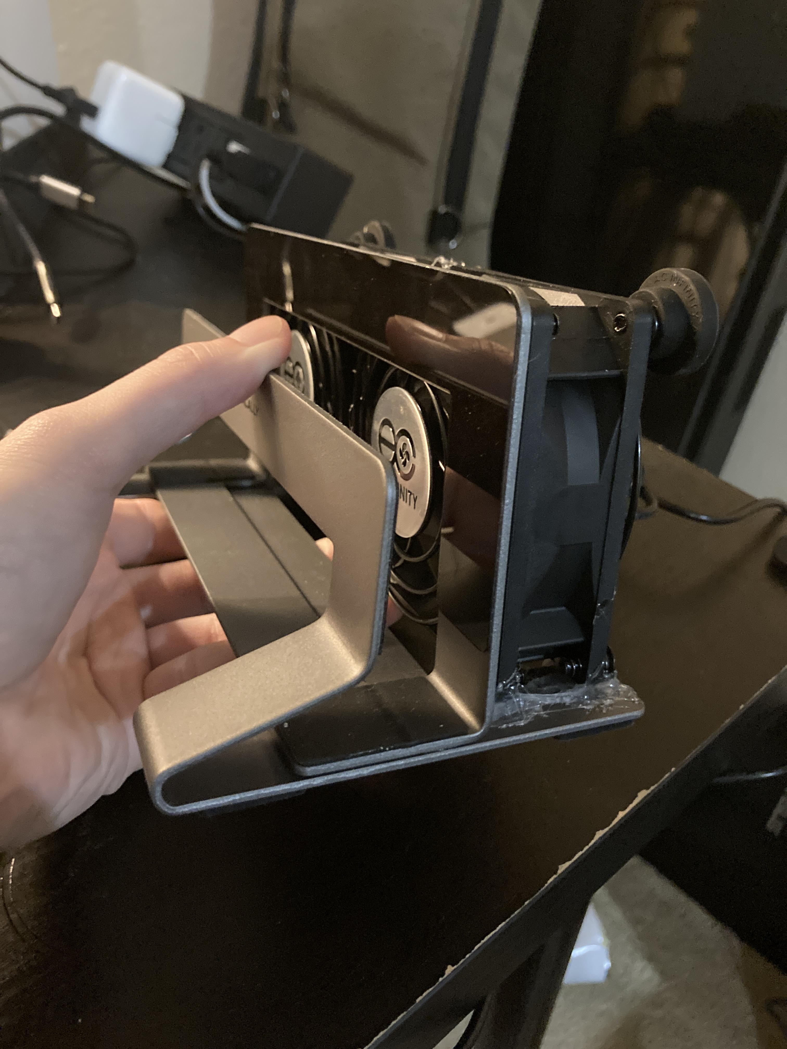 DIY MacBook Pro cooling stand. Read Fan r/macbookpro