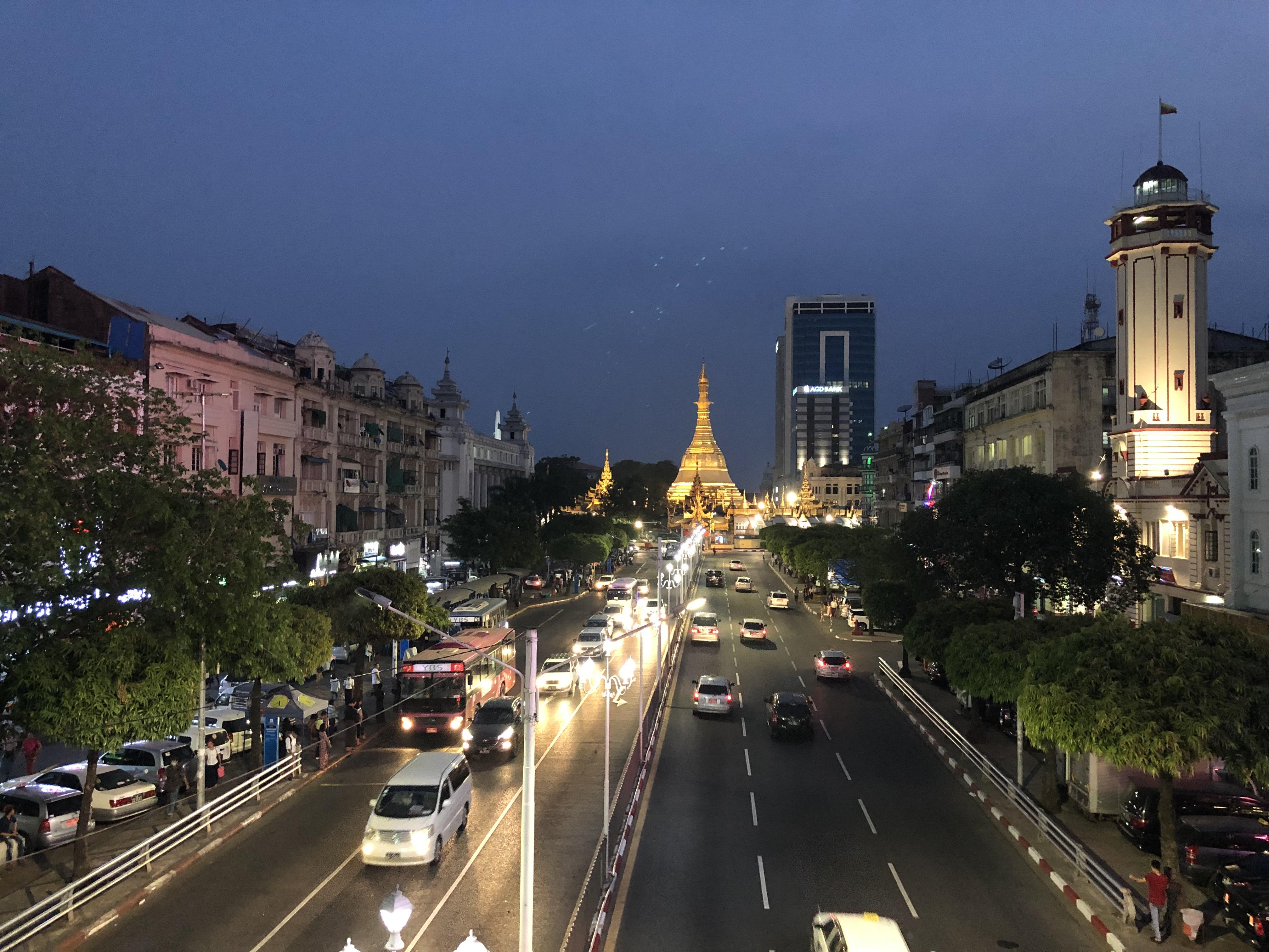 Yangon, a city of contrasts r/travel
