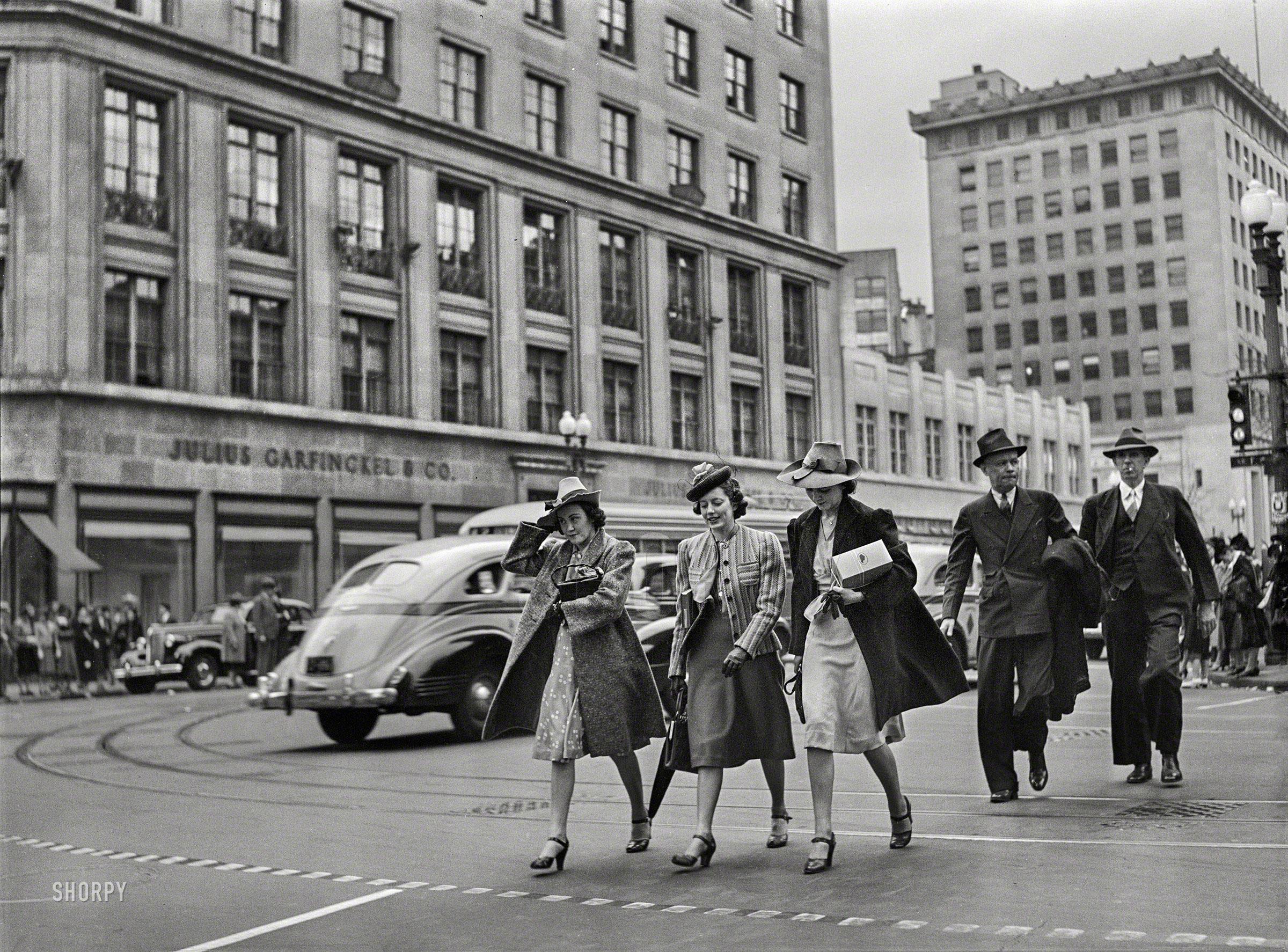 Washington DC, 1939. Garfinckels Dept. Store at F St & 14th NW r
