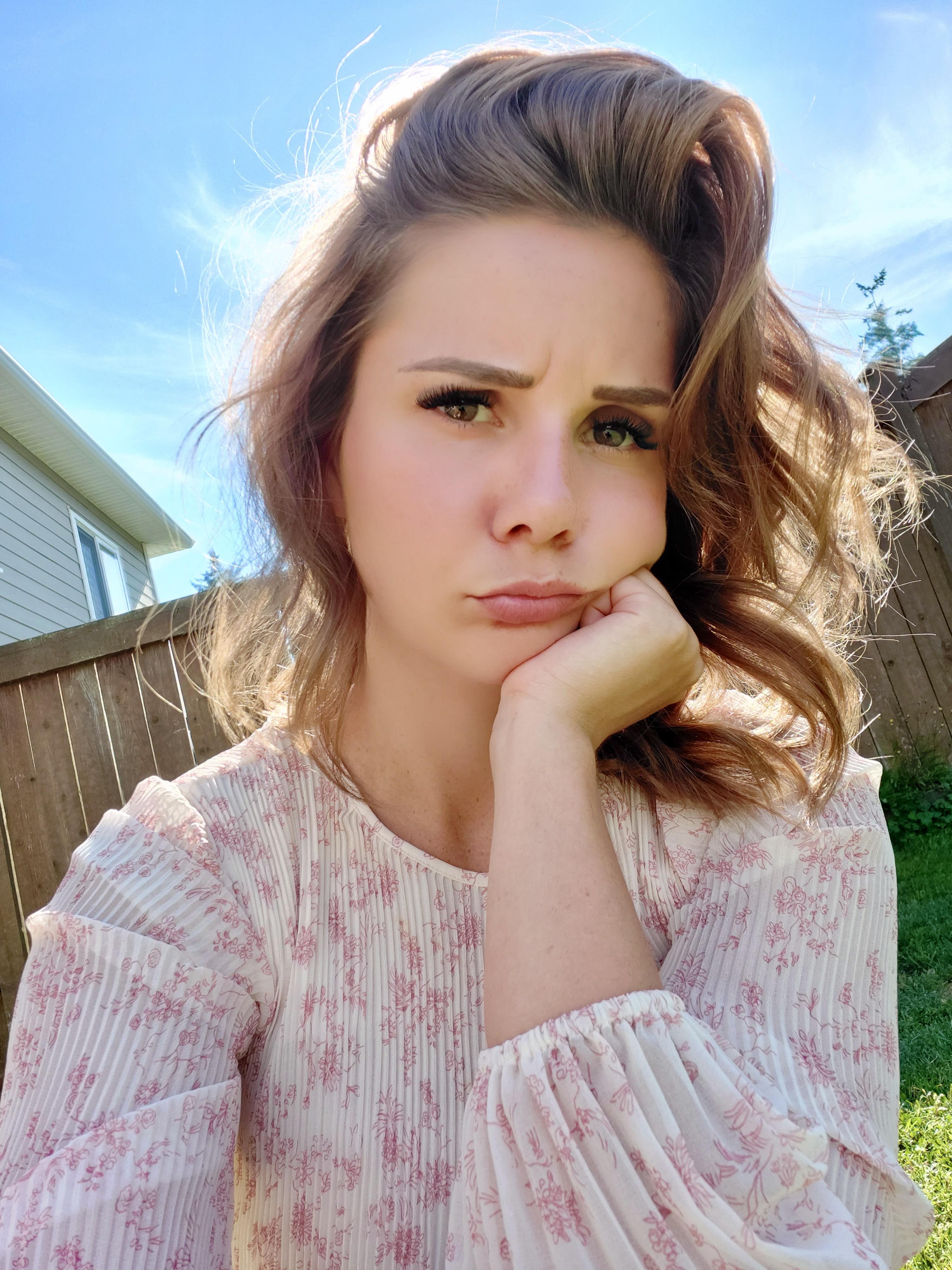 Am I too cute for porn? : TooCuteForPorn