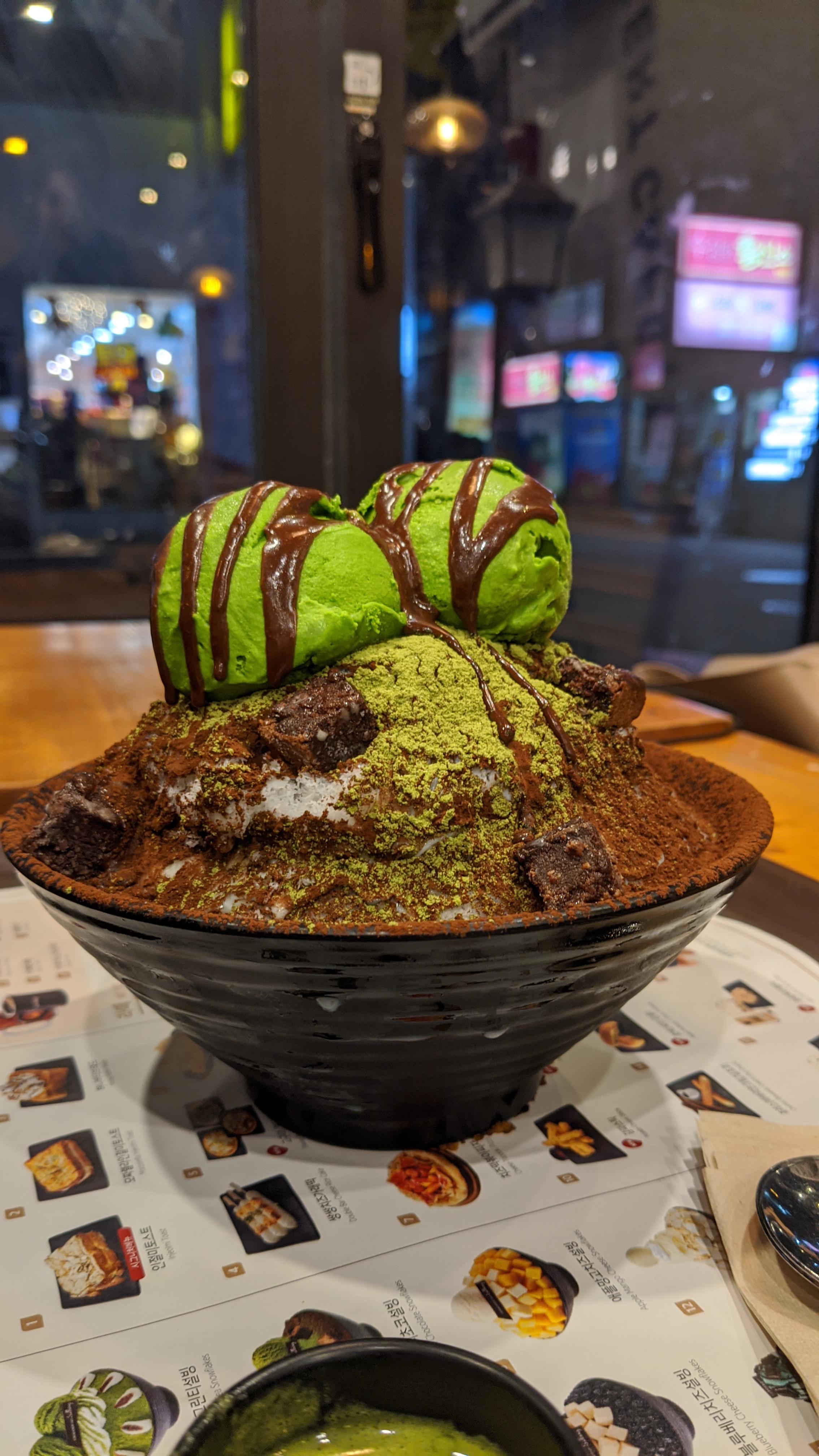 [I ate] Chocolate green tea Bingsu r/food