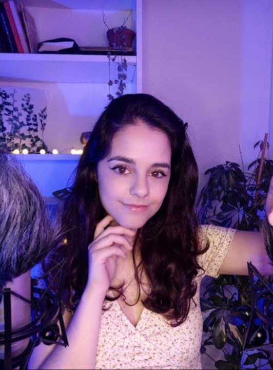 tiny hands ASMR appreciation post : MoreSexyASMRGirls