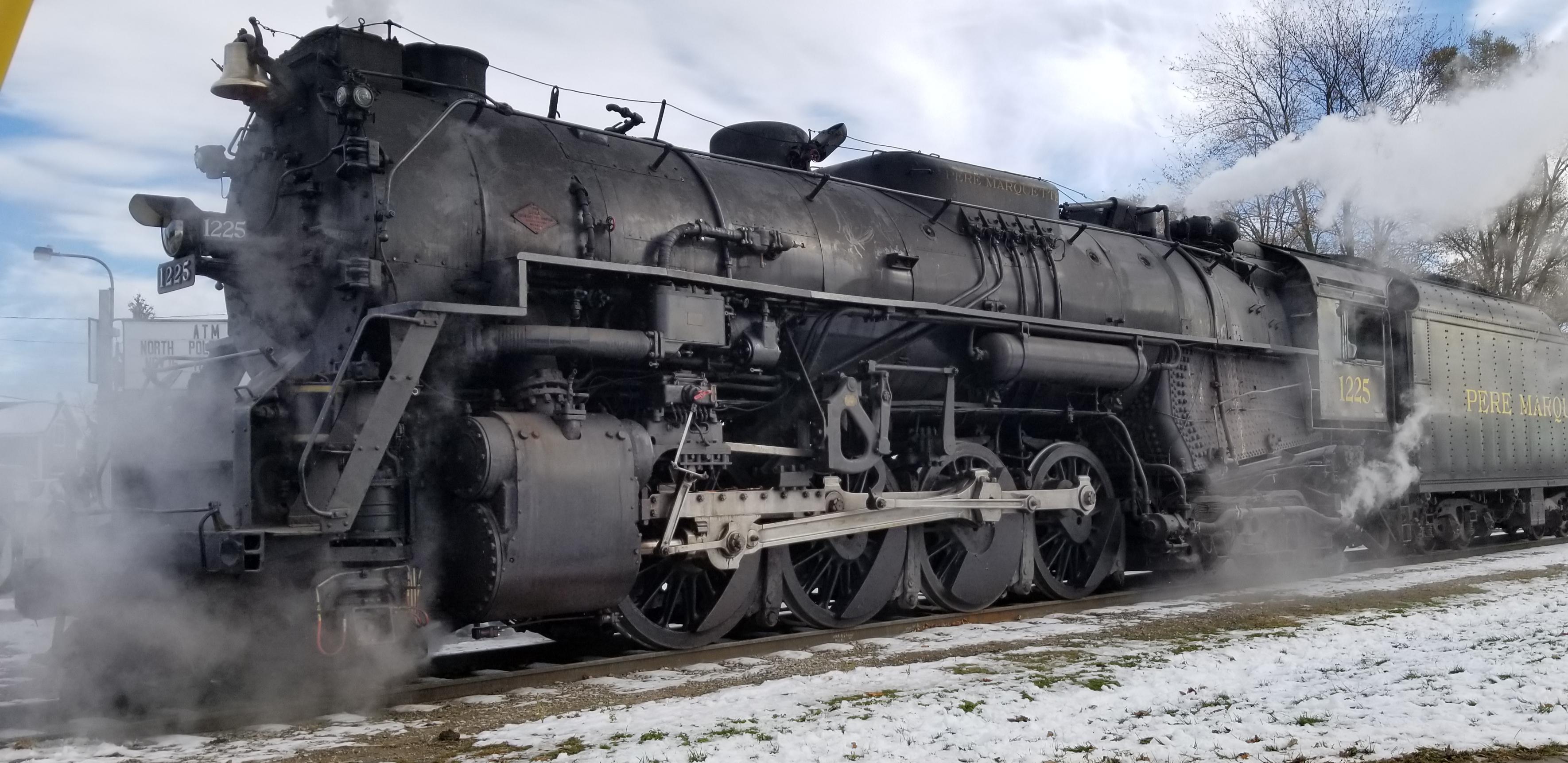 Pere Marquette 1225 trains