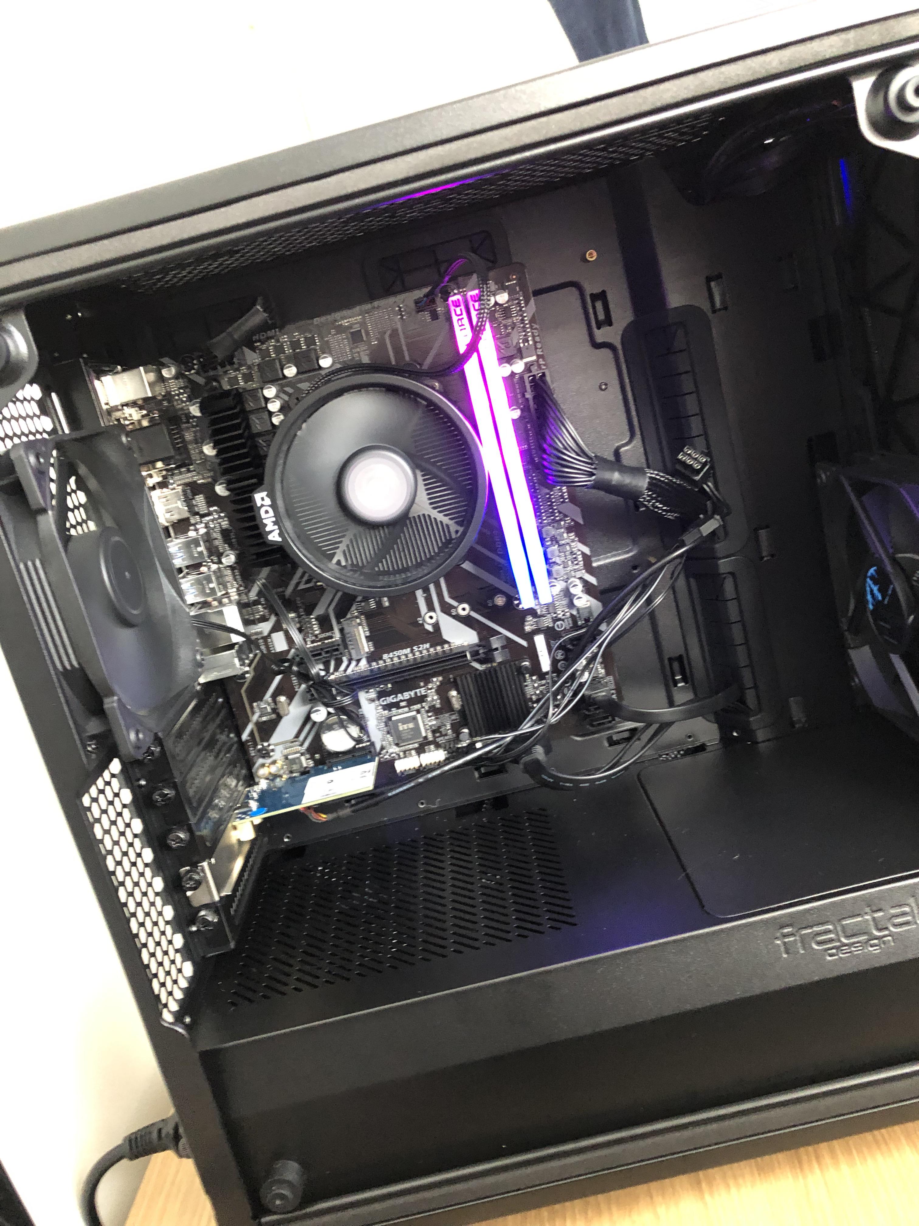 Whenever my I turn on my PC, the CPU fan spins and so does another fan