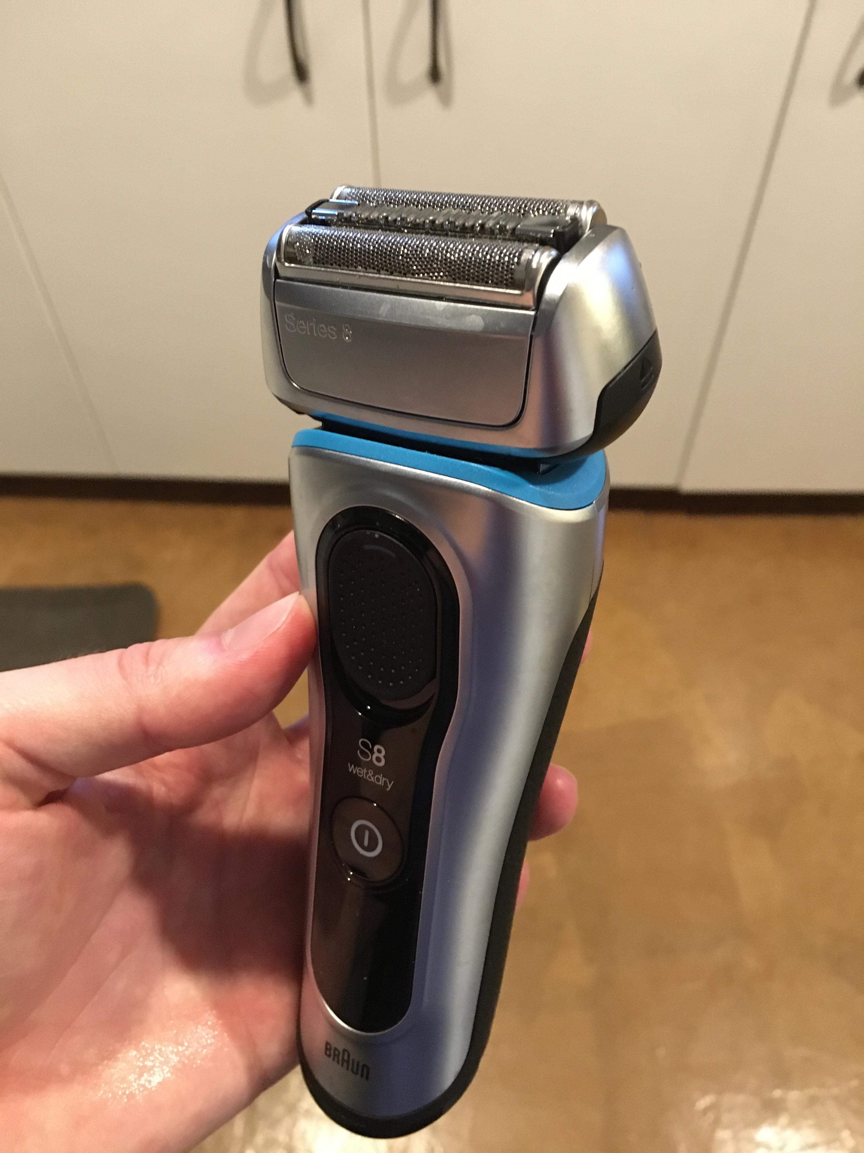 Electric Razor for Sensitive Skin Braun Series 8 (see comments for