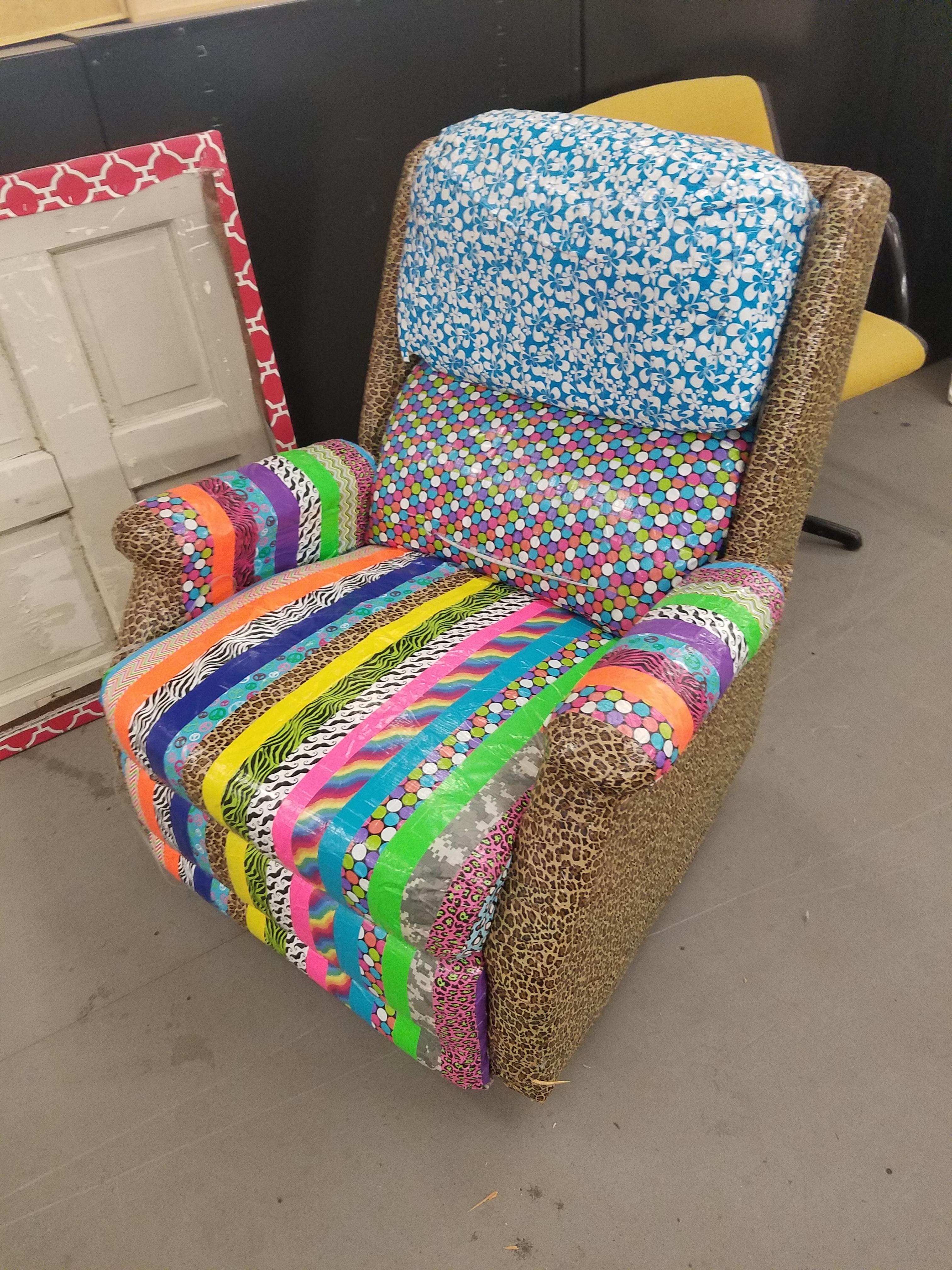 Apparently duct tape furniture is a thing r/DiWHY