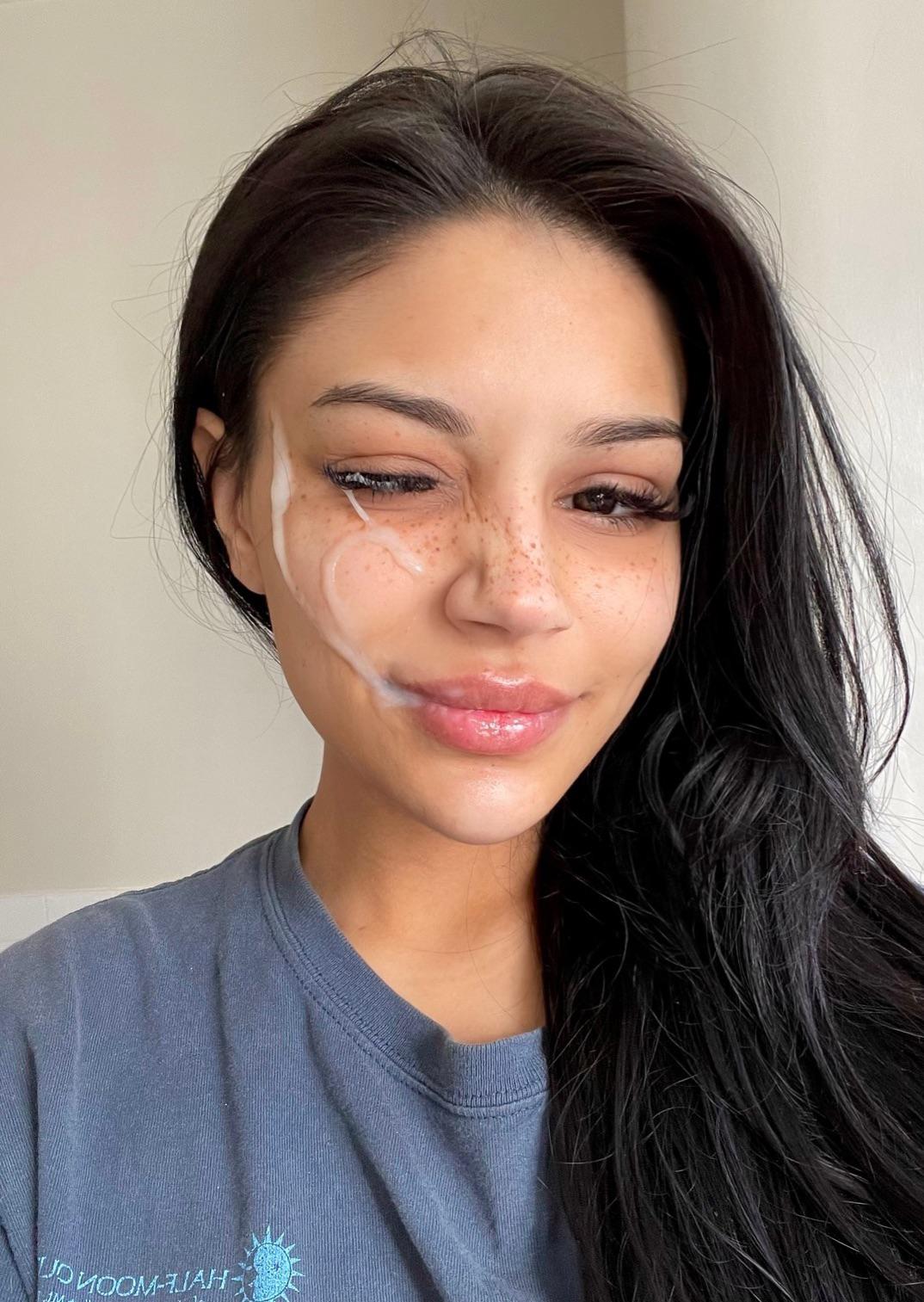 my face is your canvas : cumshots