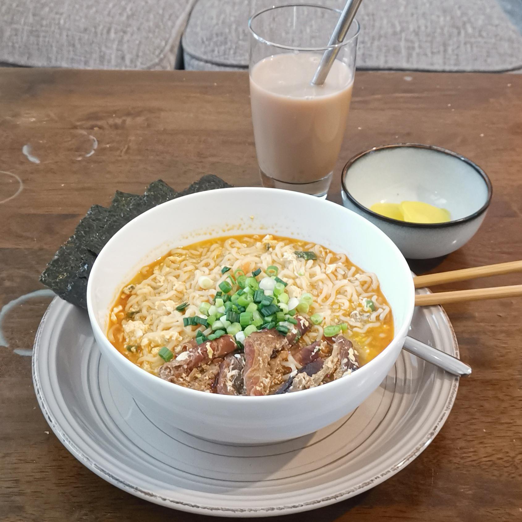 Samyang Yukgaejang Hot Taste of Korea Noodle Soup r/InstantRamen