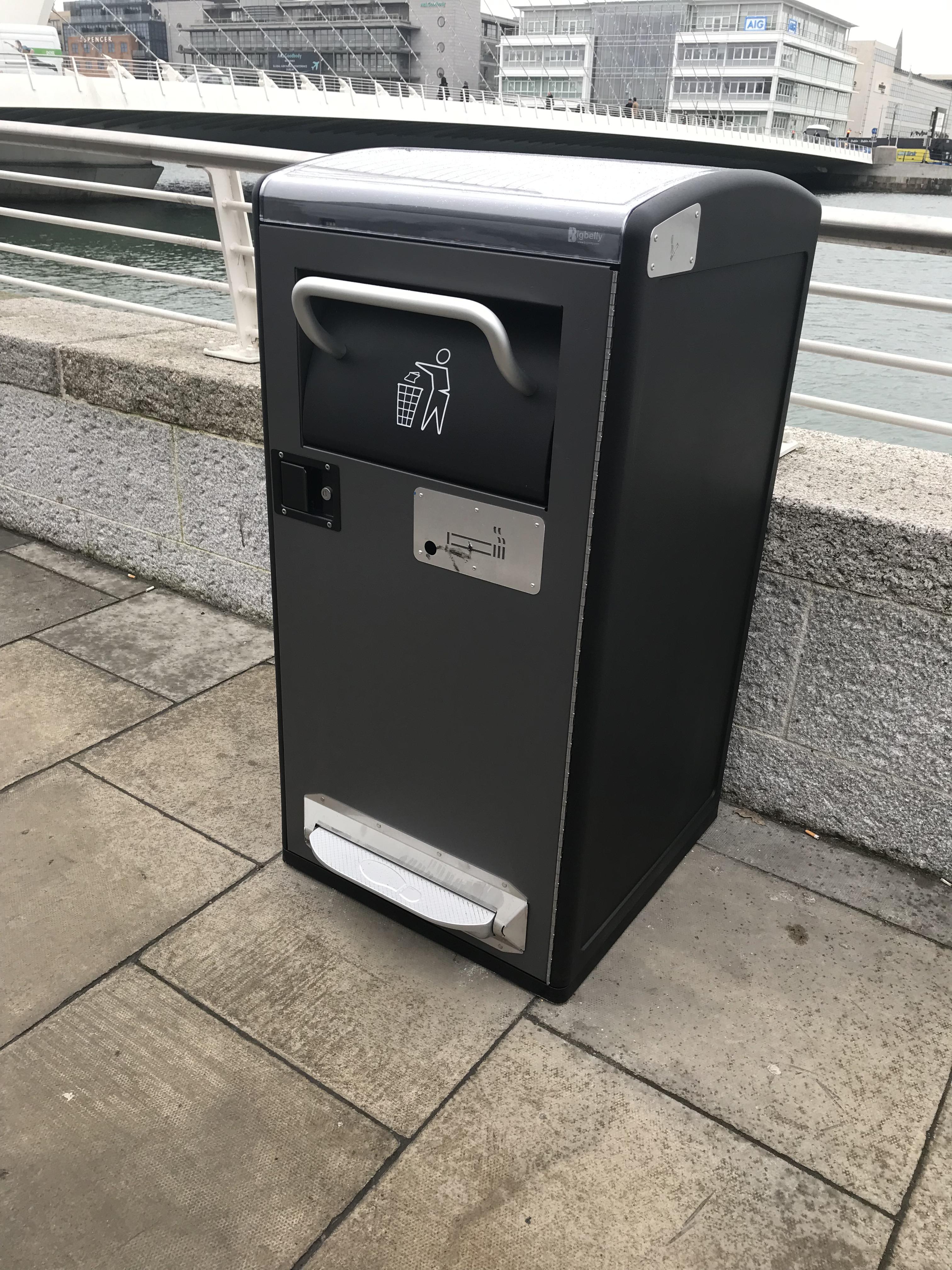 Noticed these new bins around Dublin, interesting design! r/ireland