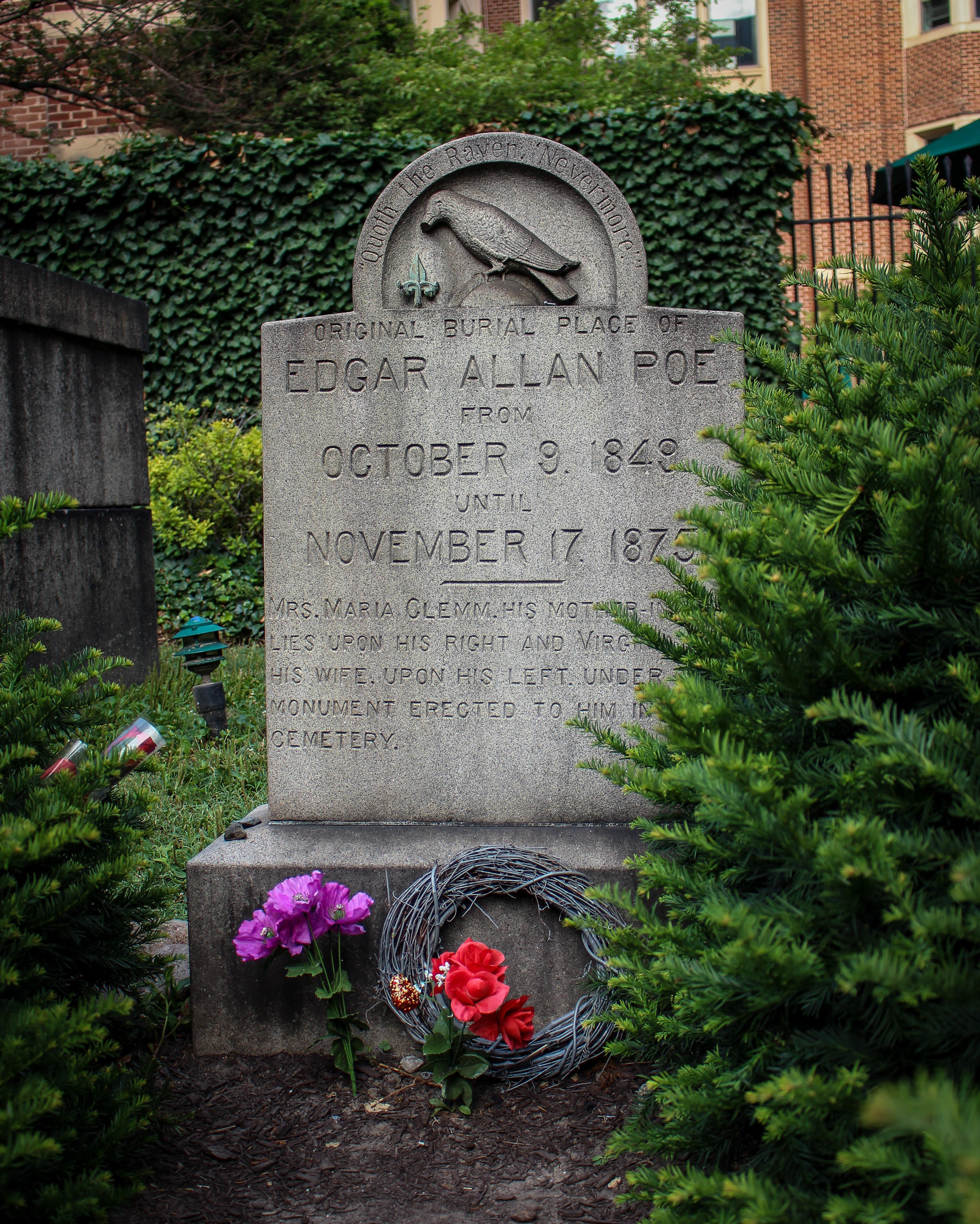 Original Grave of Edgar Allan Poe in Baltimore, Maryland r/CemeteryPorn