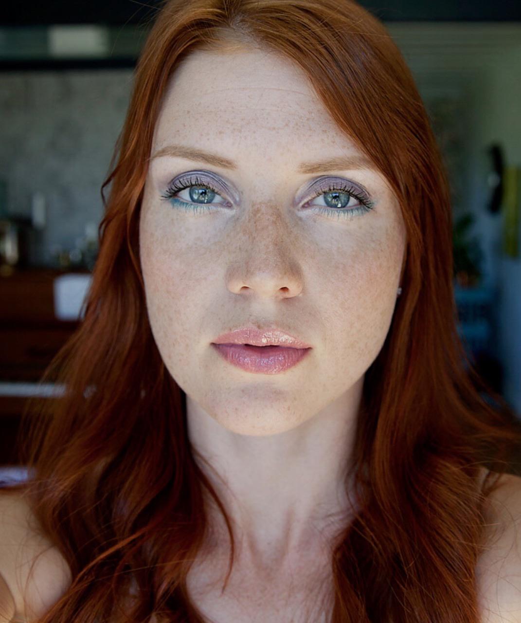 Browsing this subreddit makes me miss my long hair because long, red