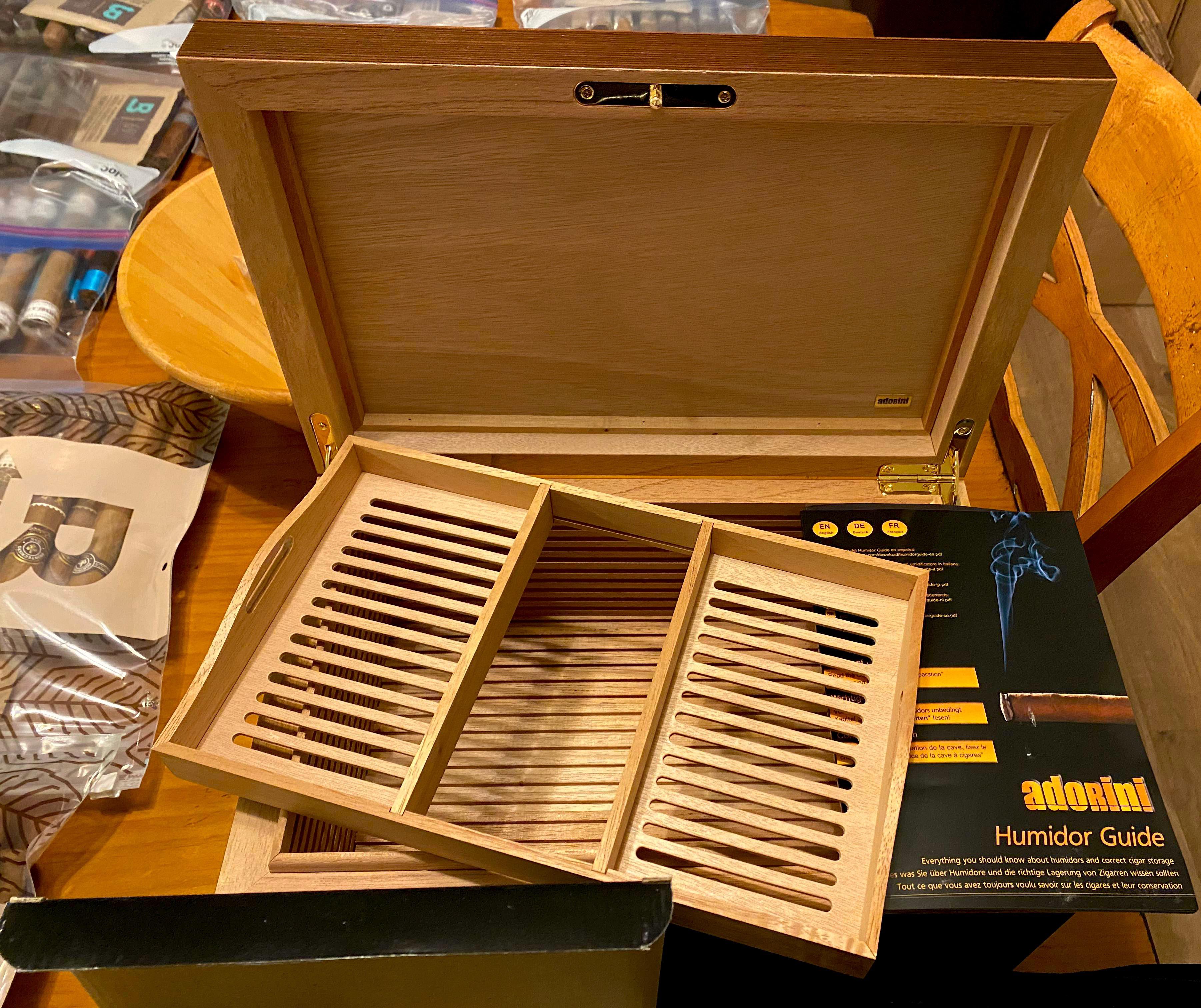 urlare Uganda saggio adorini humidor guide dinosauro visivo di prima