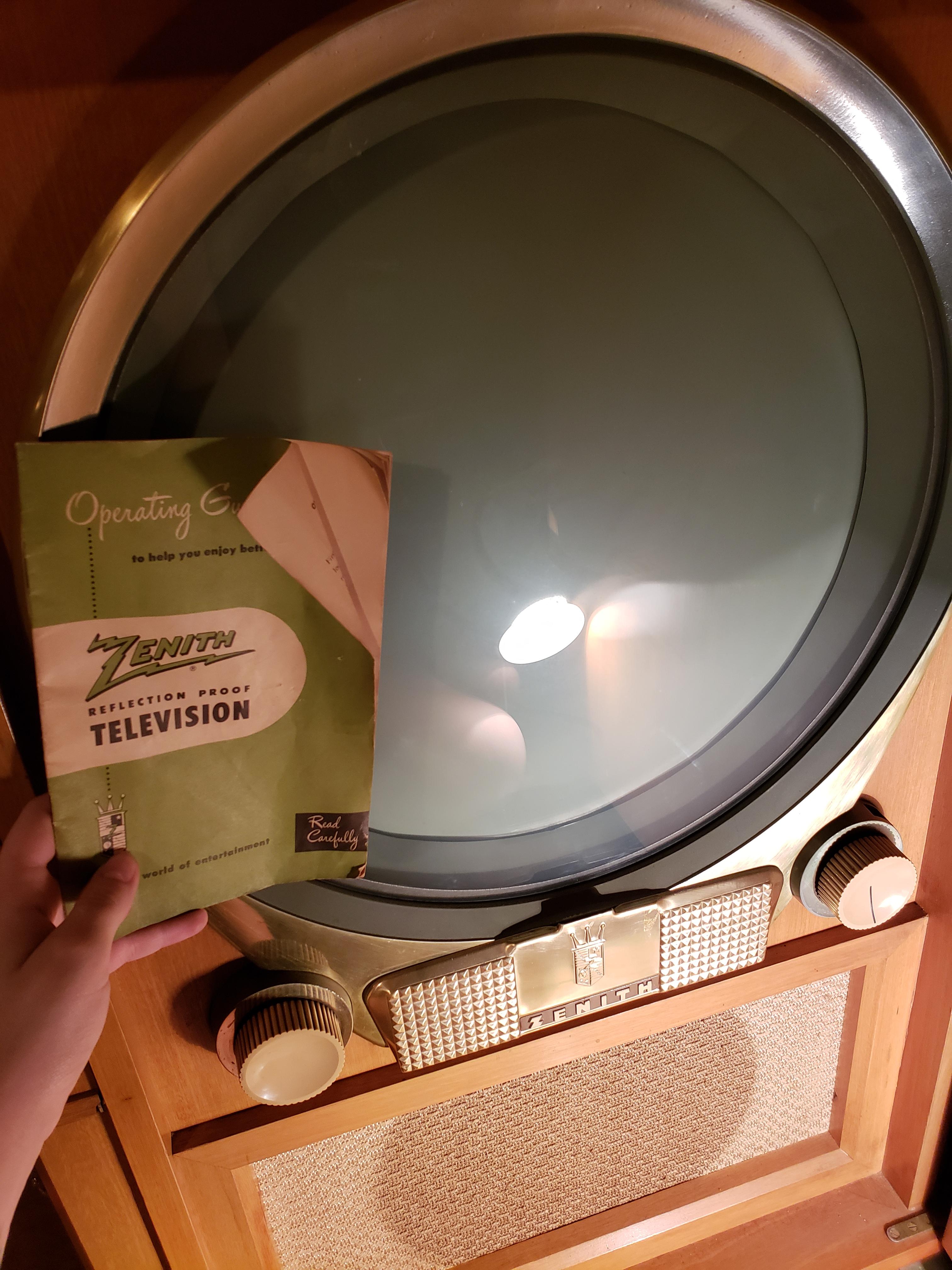 1951 Zenith porthole television r/Mid_Century