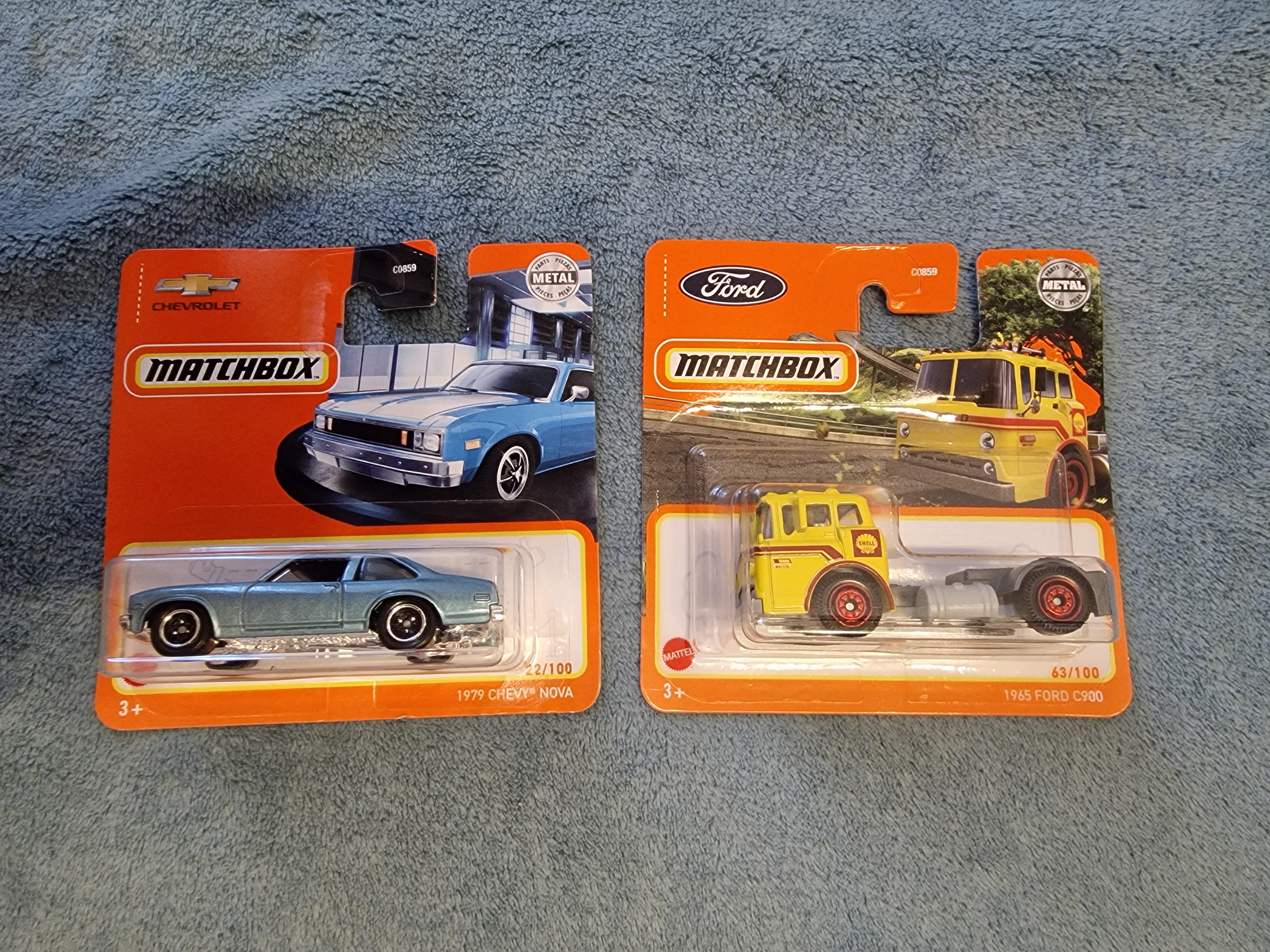Just got my first ever matchbox cars. I'm really into old classic