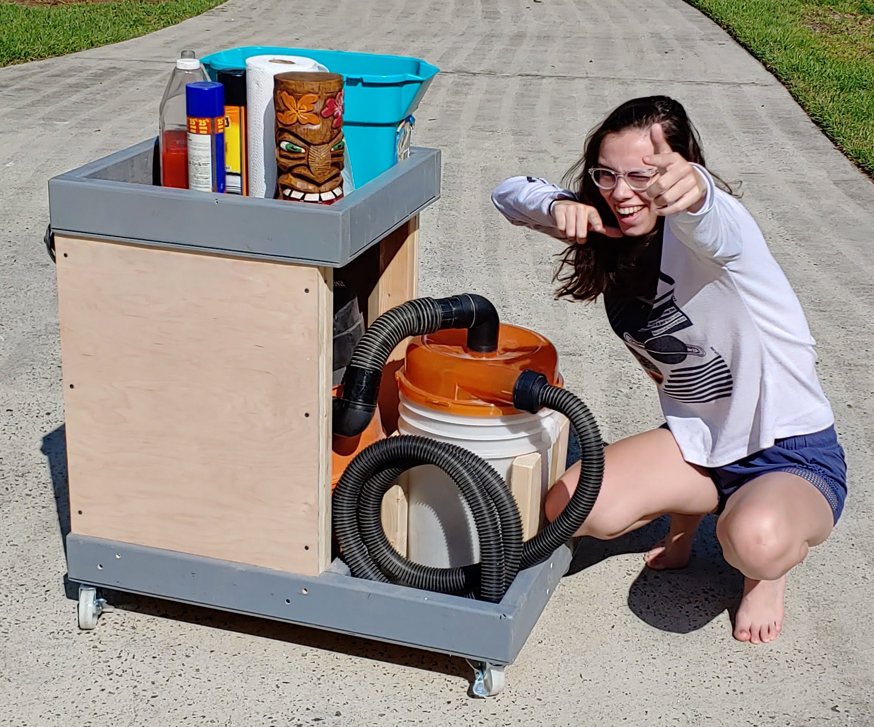 We made a 6.5hp shop vac cart out of scraps that has a dust separator