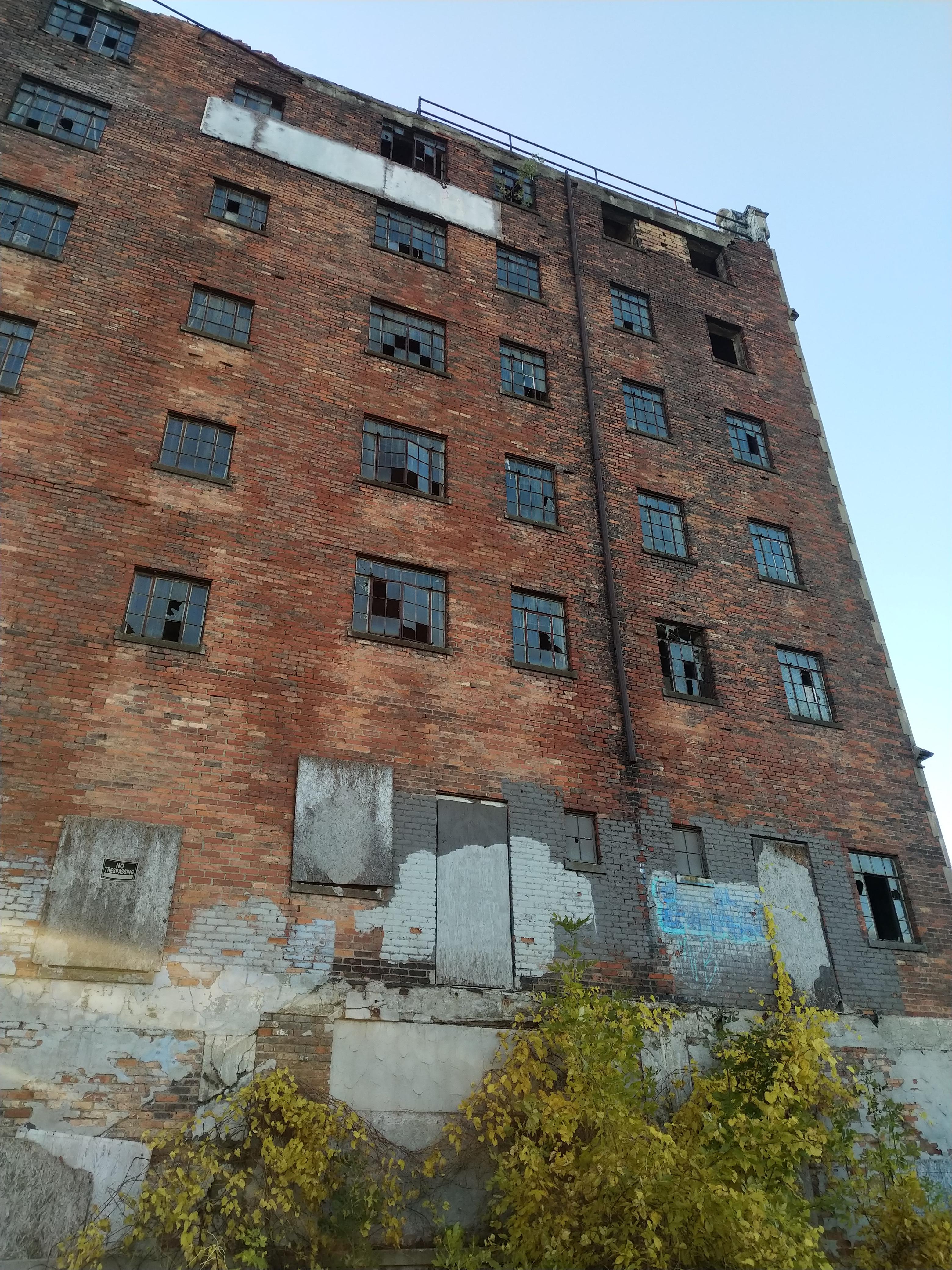 Rosemary Apartments; Toledo, Ohio r/AbandonedPorn