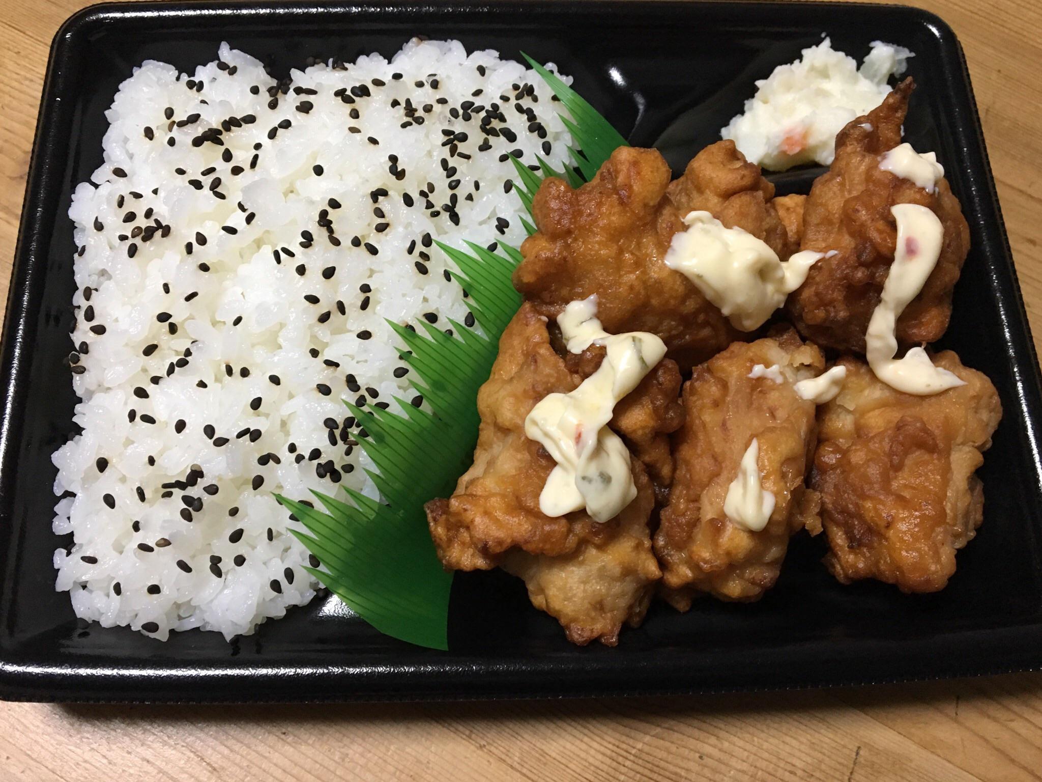 Konbini food; Karaage bento from Family Mart r/JapaneseFood