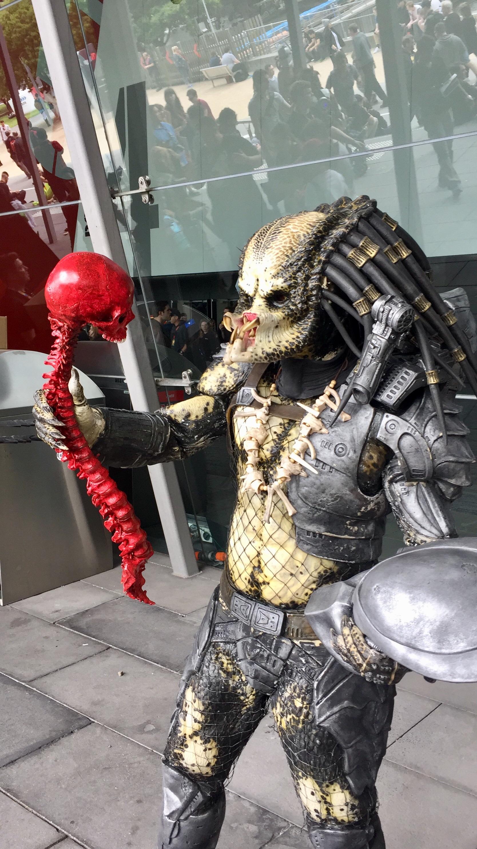 [Photographer] Saw this excellent Predator at PAX Aus today! r/cosplay